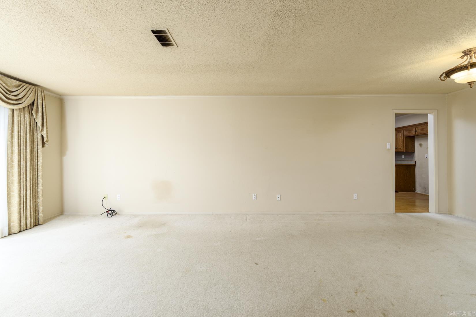 PLEASANT TREE - Residential