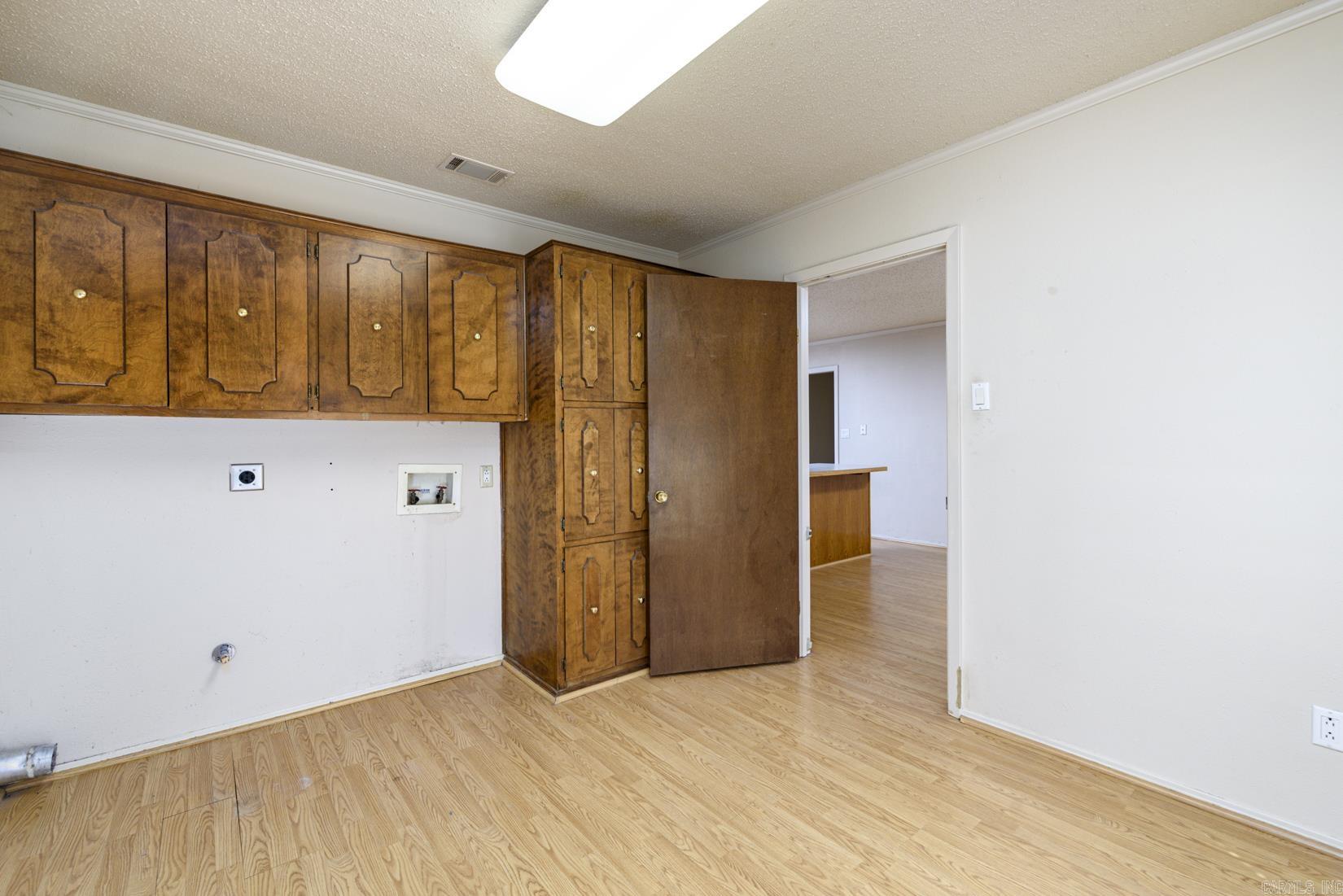 PLEASANT TREE - Residential