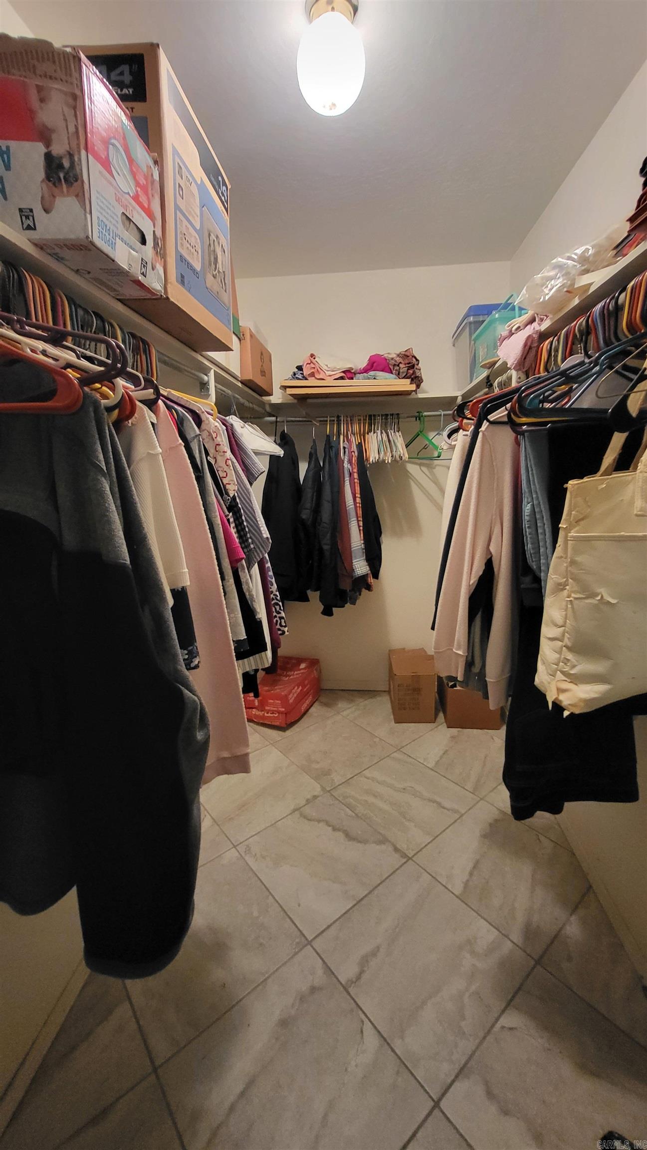 PINE HILLS - Residential