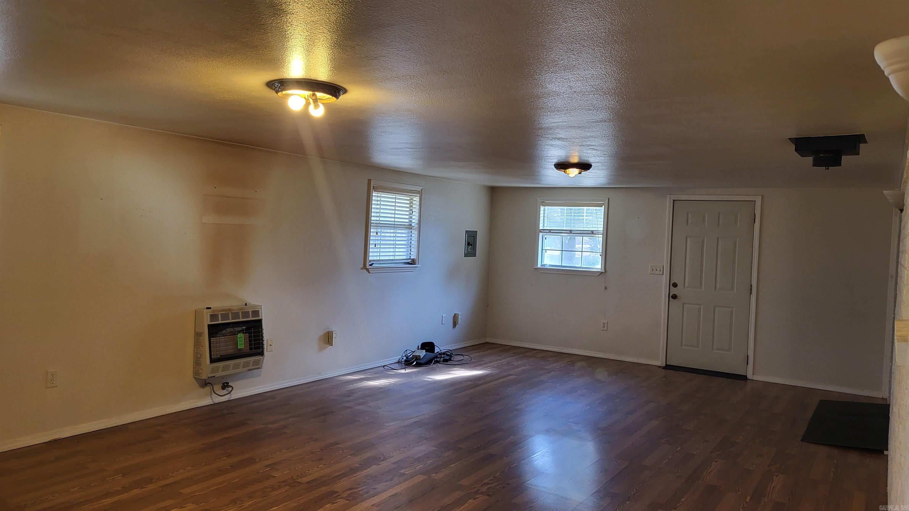 PINE HILLS - Residential