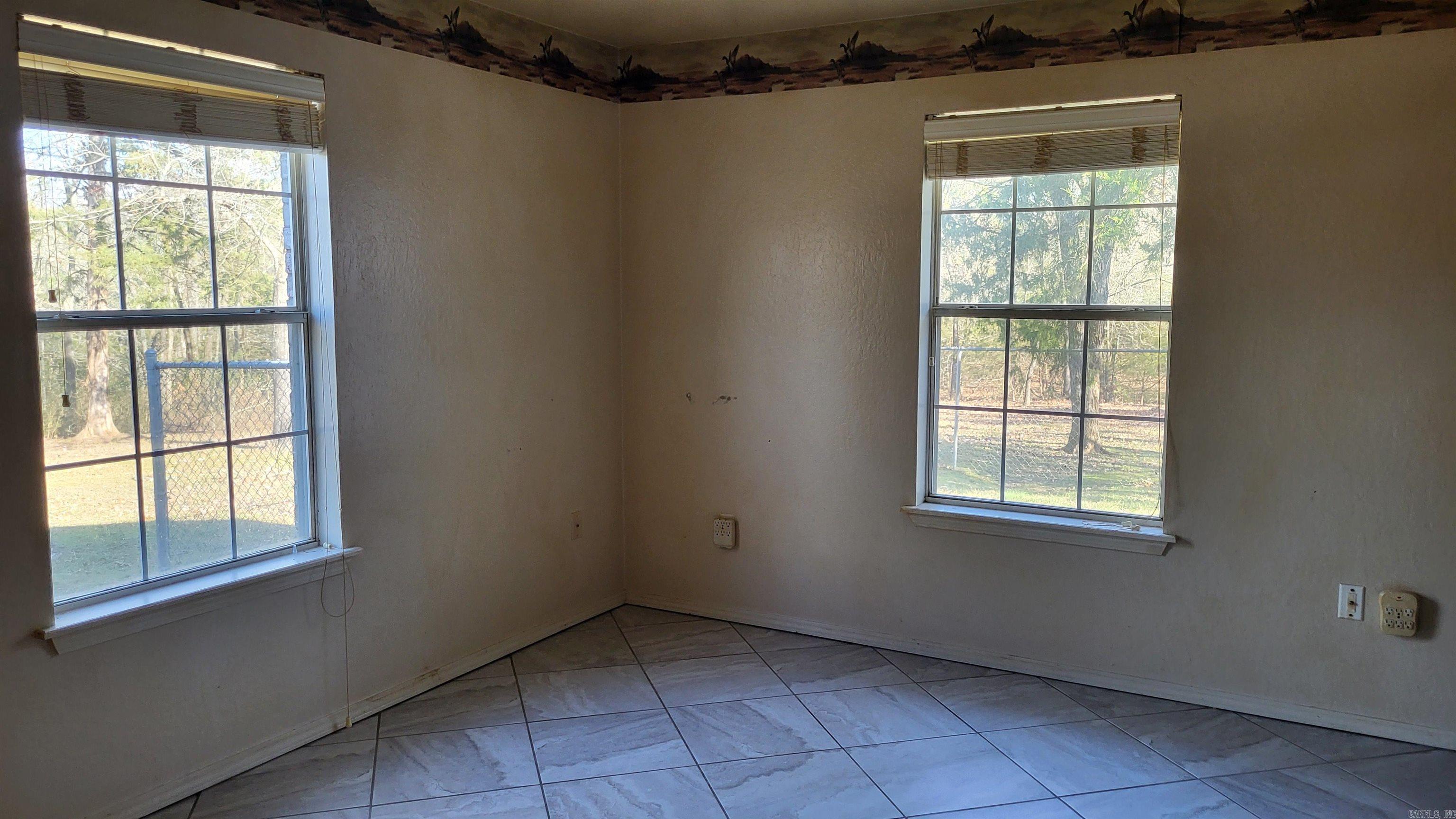 PINE HILLS - Residential