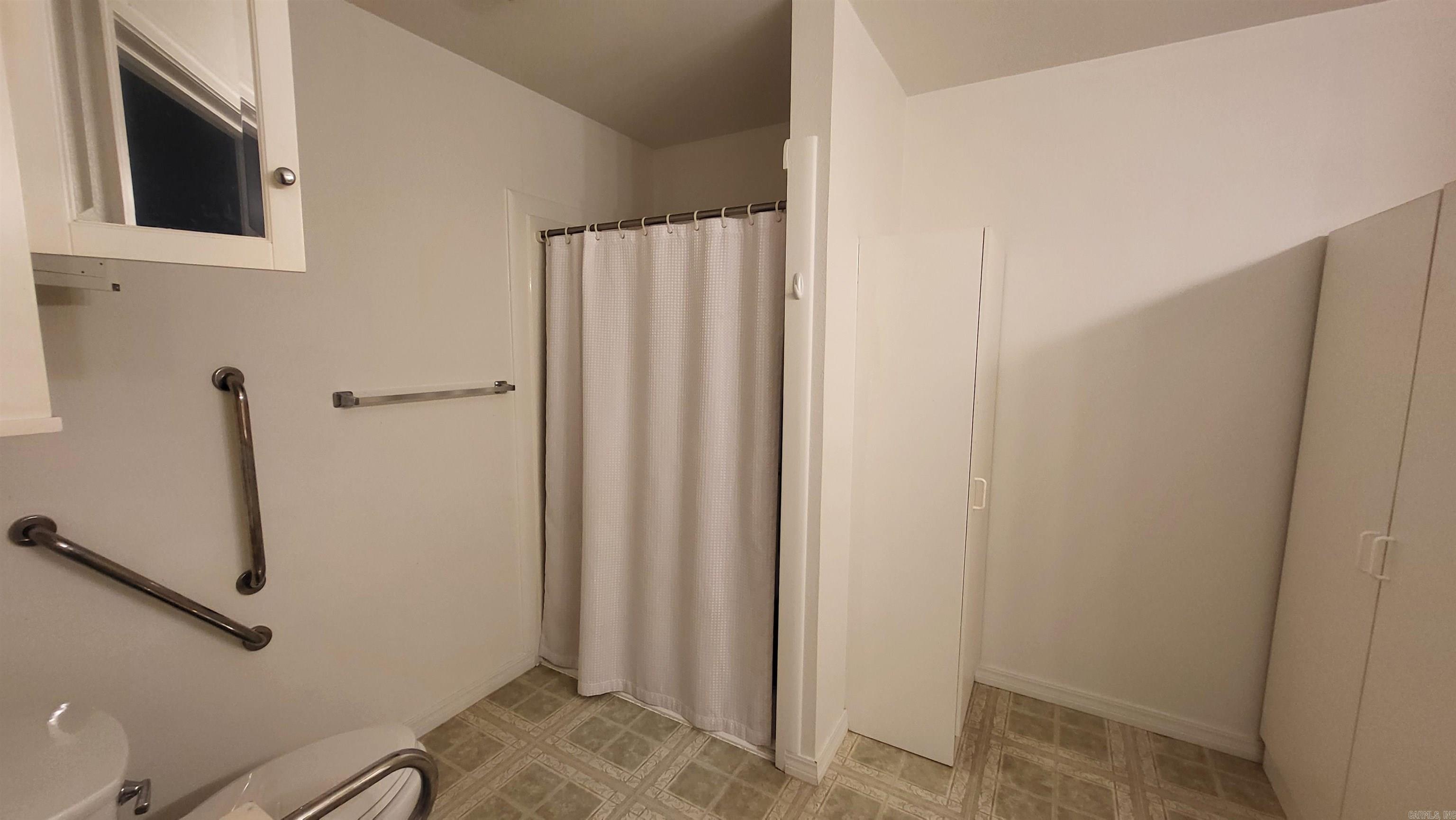 PINE HILLS - Residential