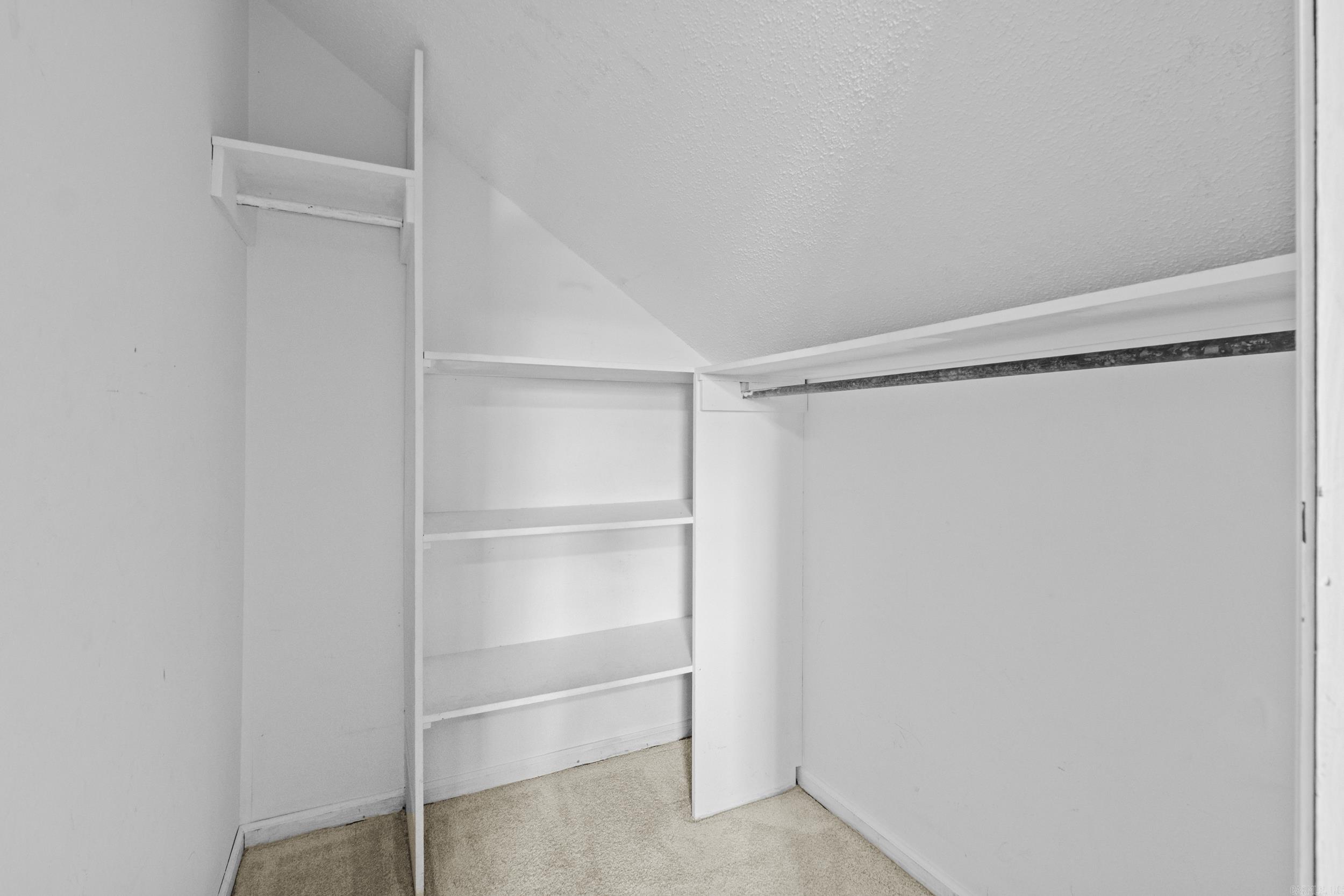 GREEN HILLS - Residential