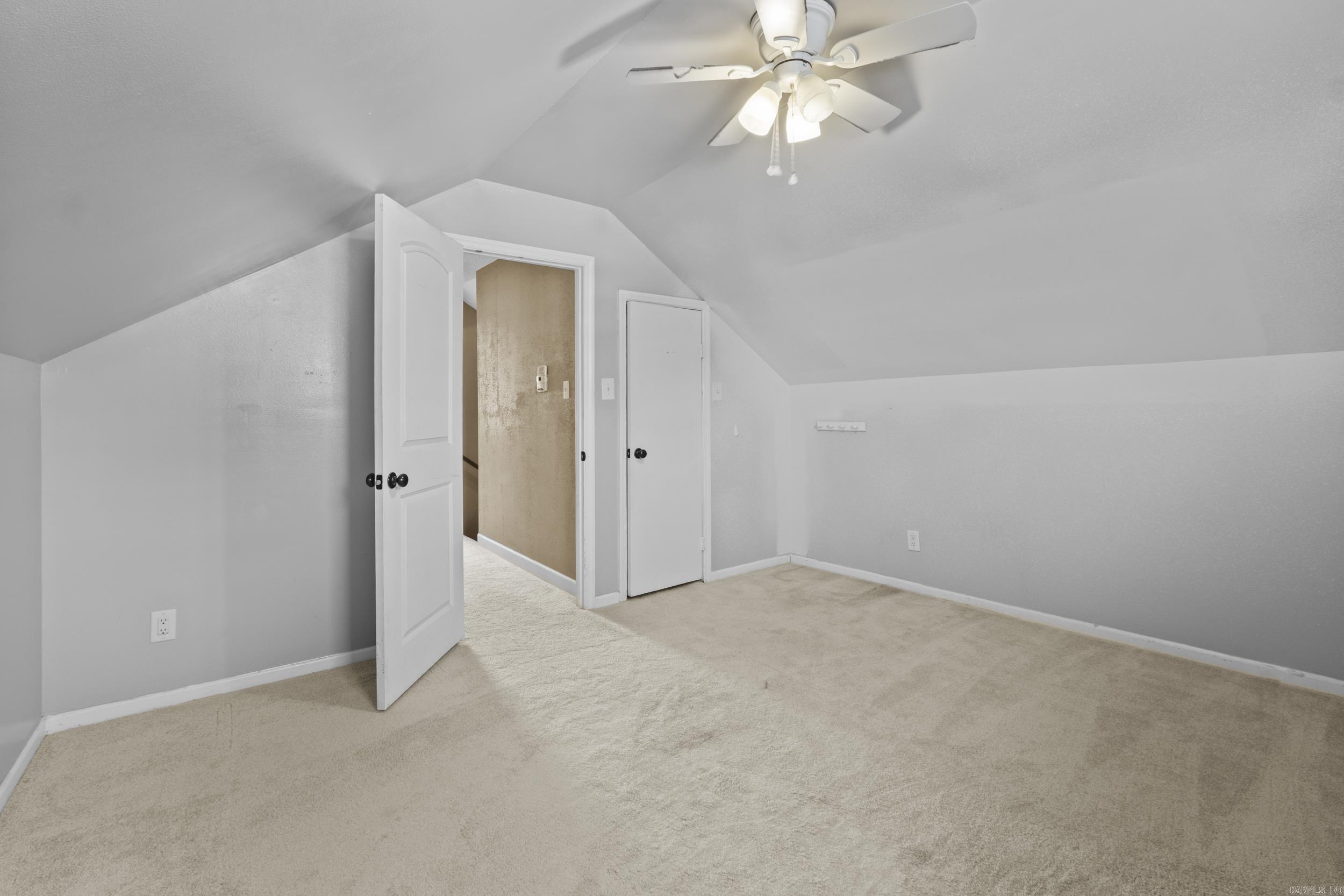 GREEN HILLS - Residential