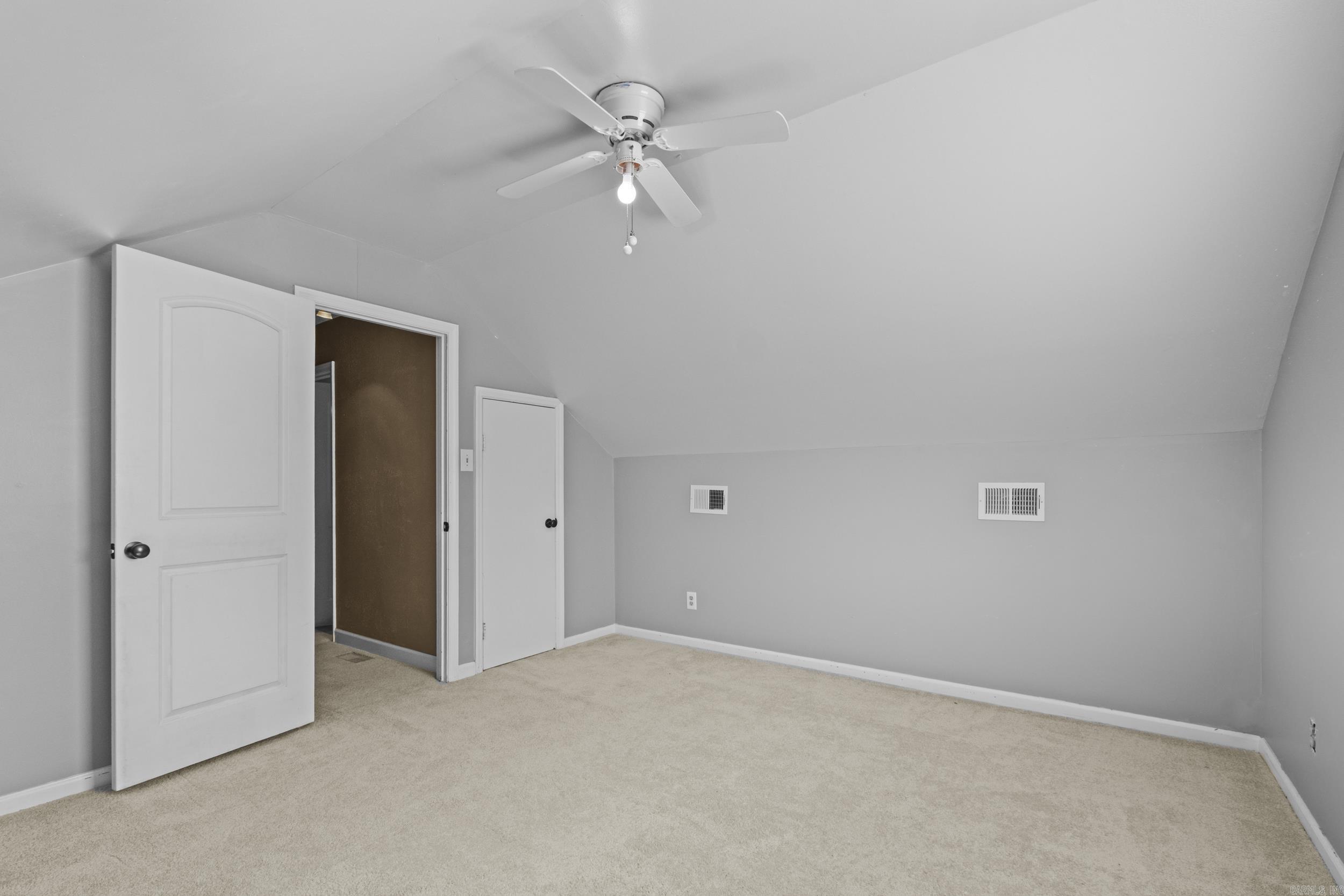 GREEN HILLS - Residential