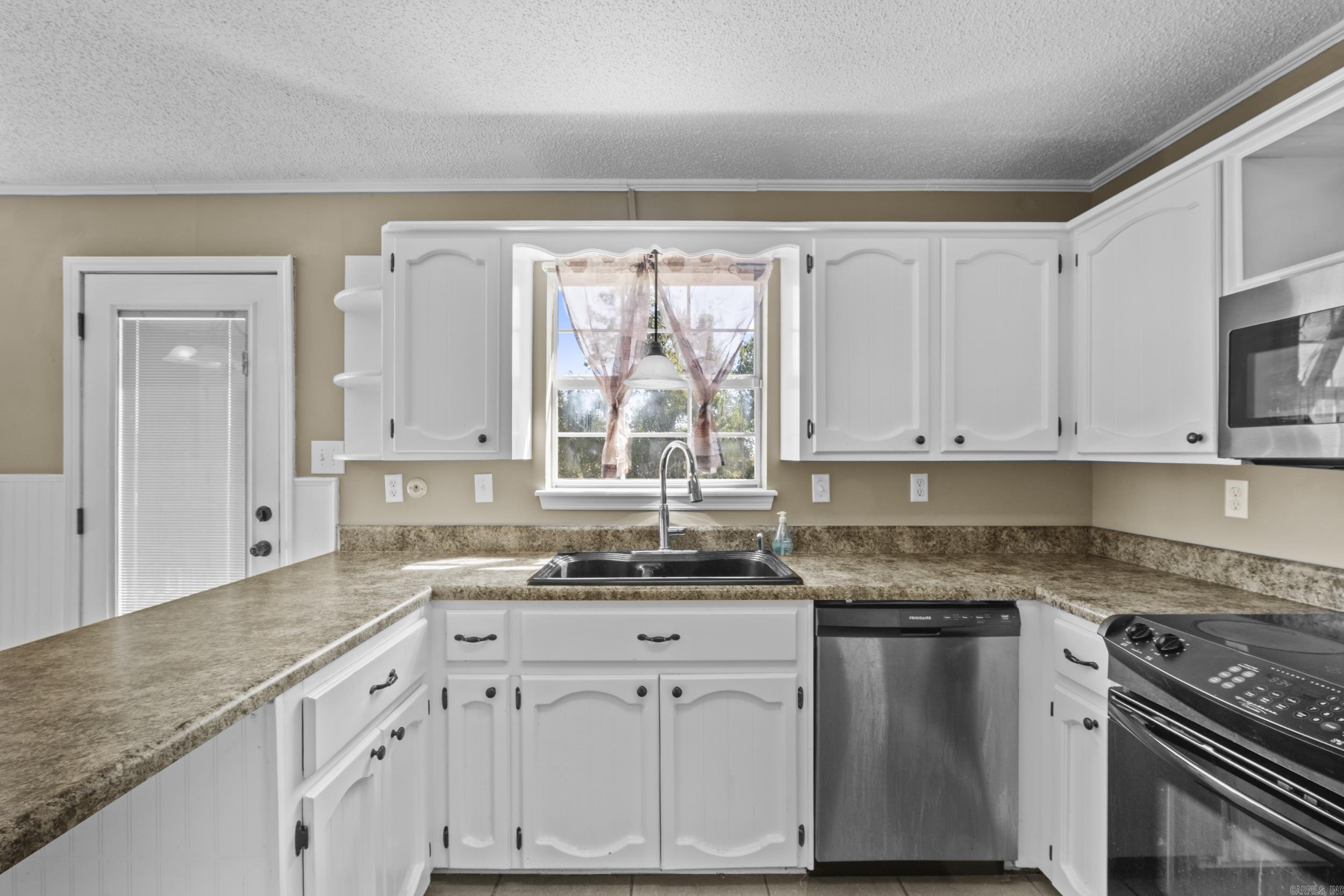 GREEN HILLS - Residential