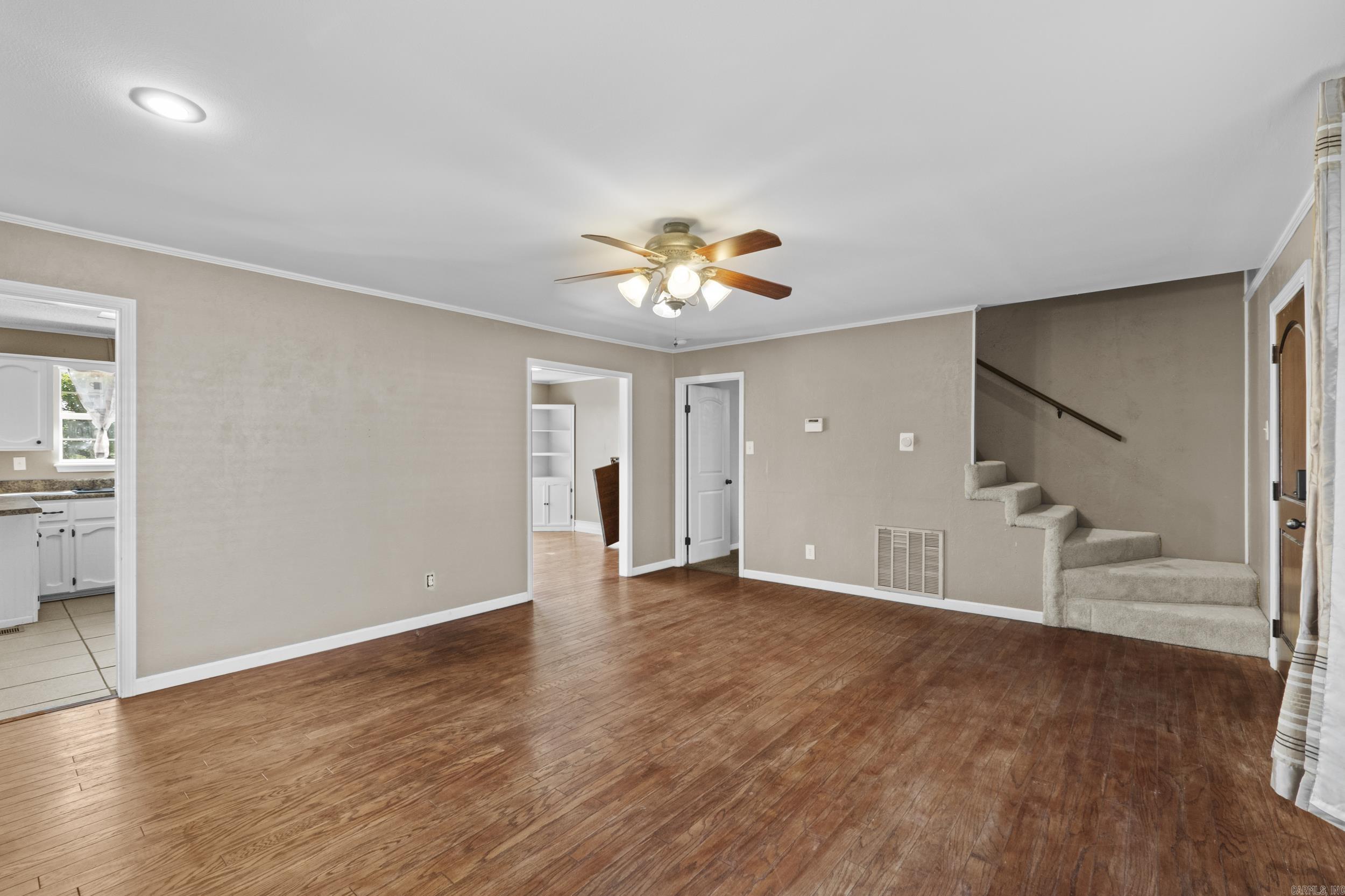 GREEN HILLS - Residential