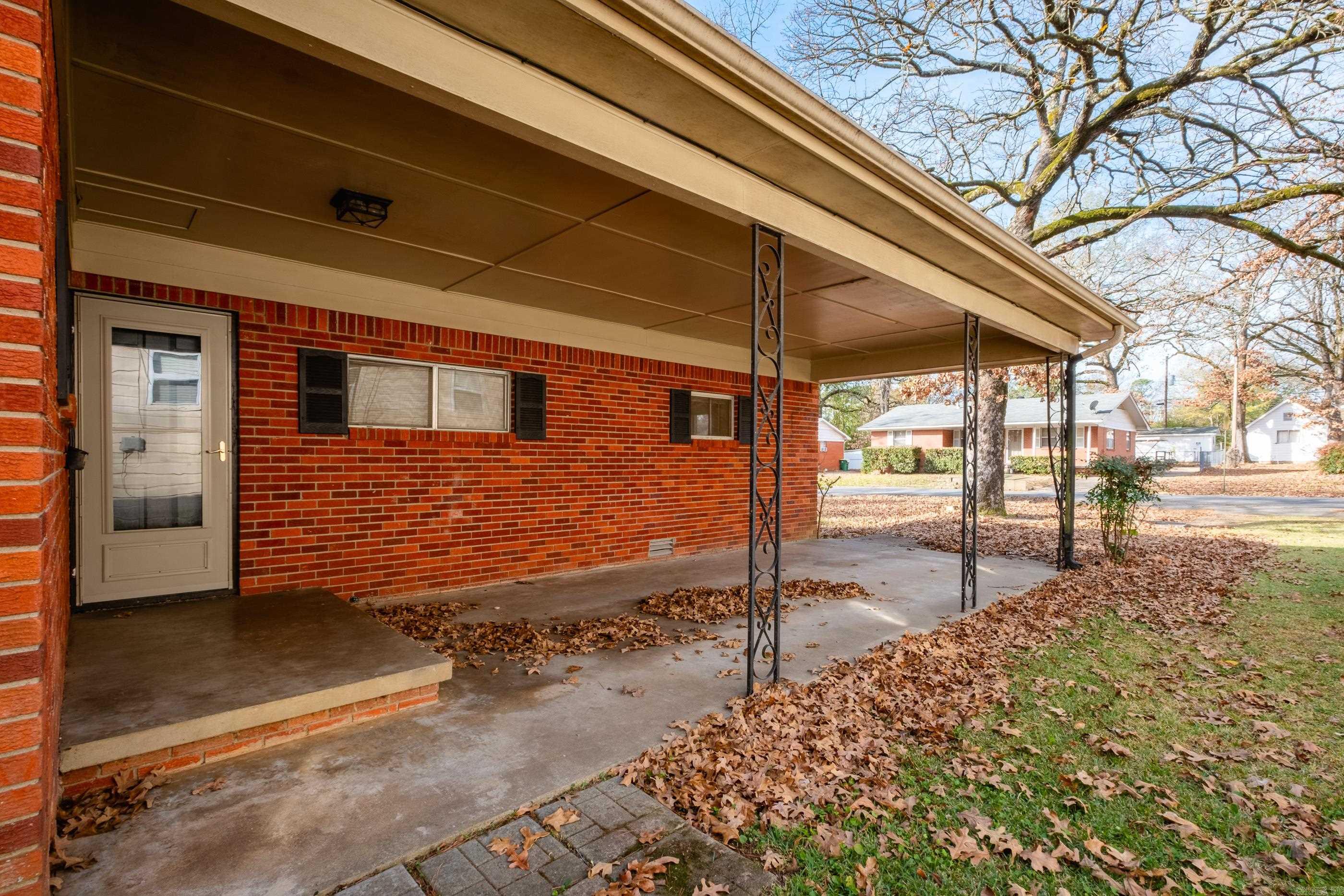 HAMILTON & BRACK - Residential