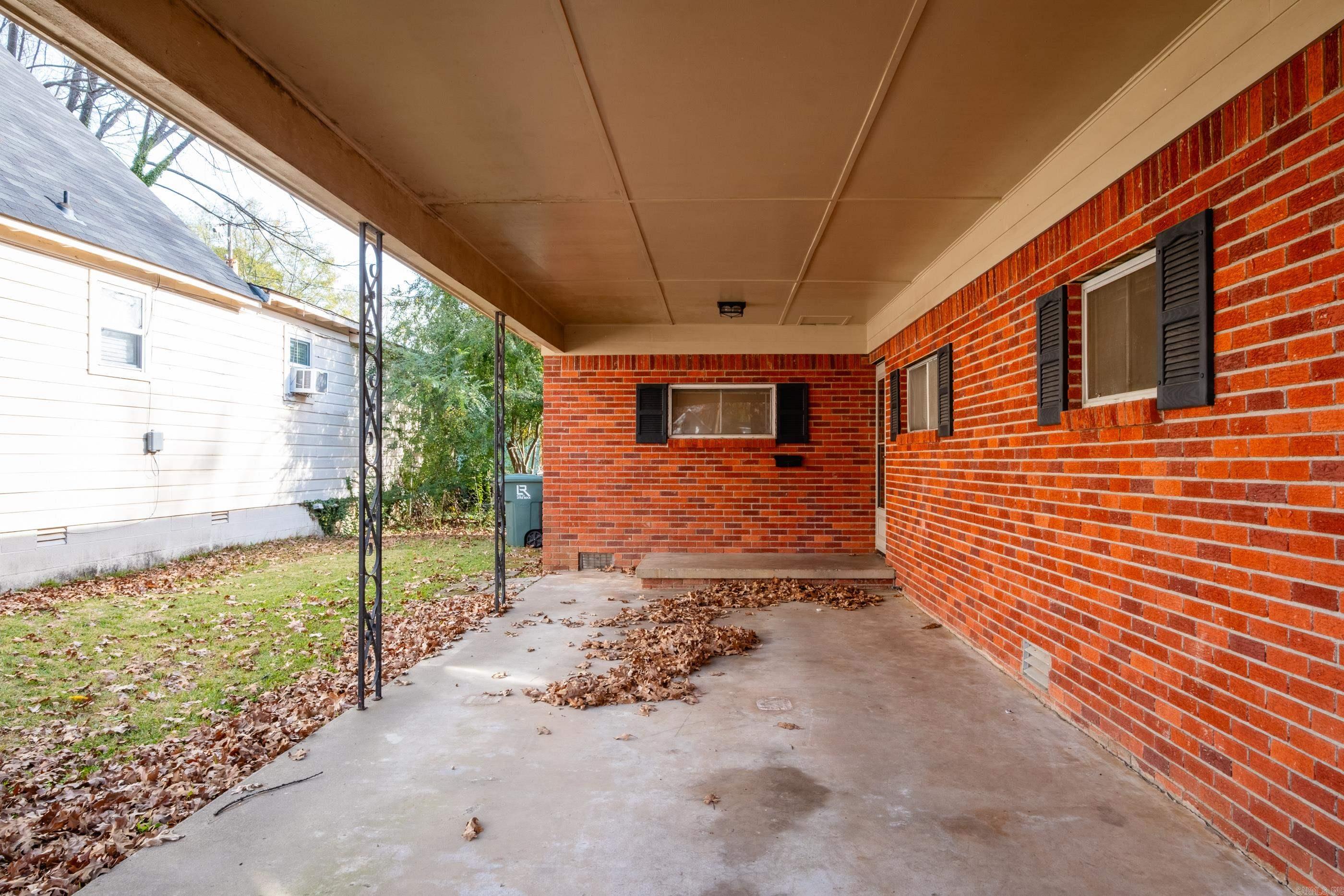 HAMILTON & BRACK - Residential