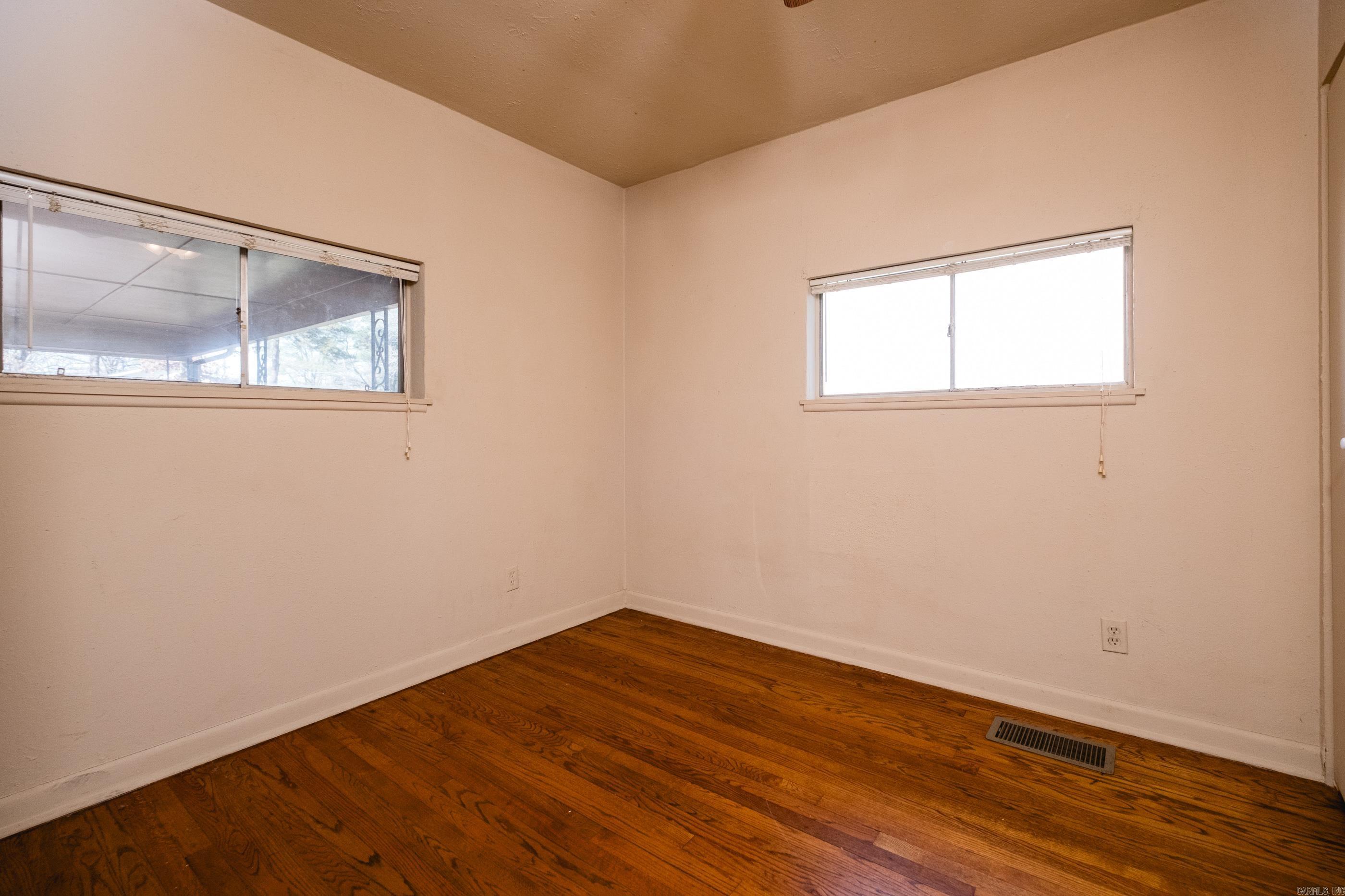 HAMILTON & BRACK - Residential