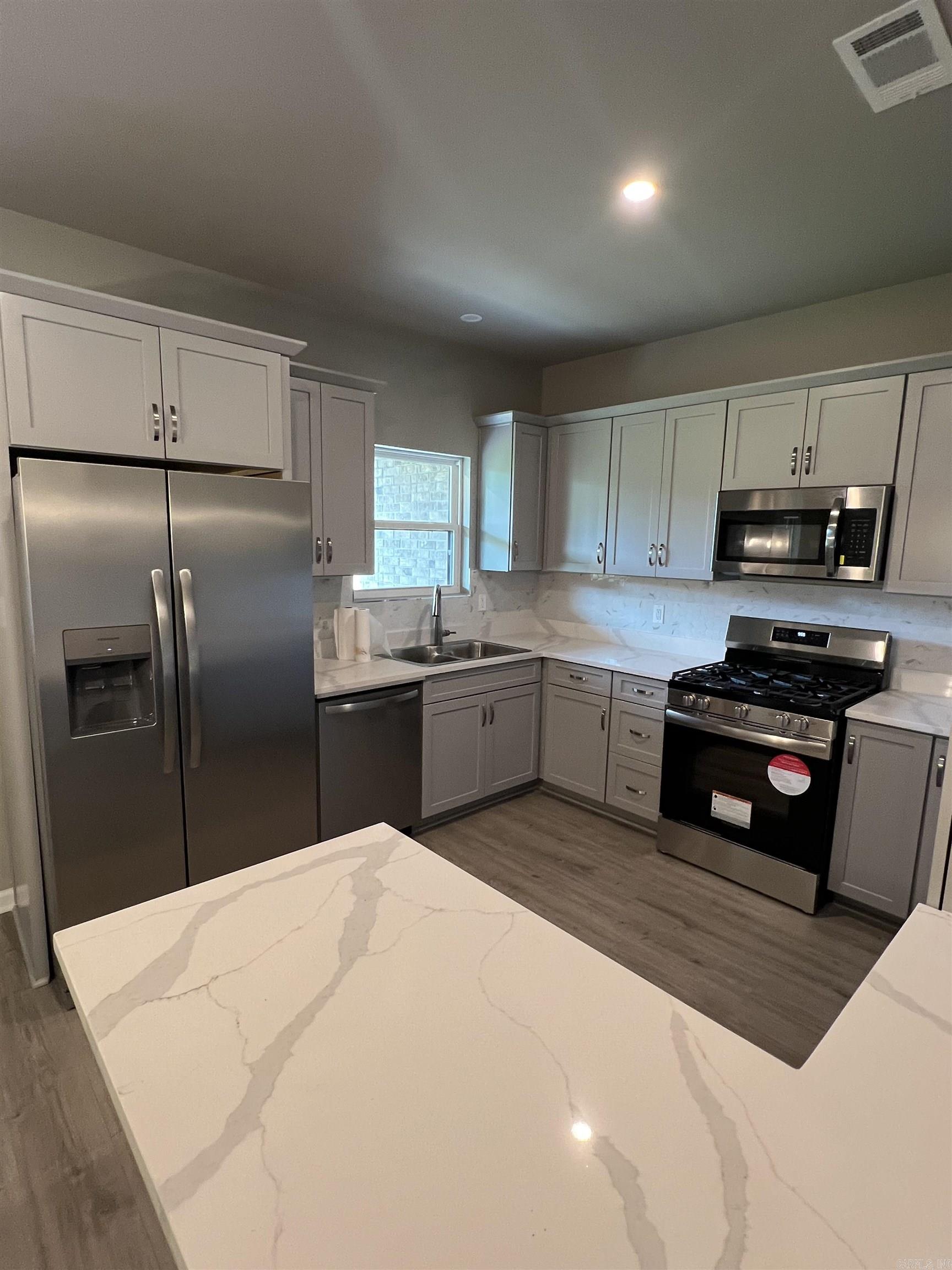 MAYBERRY - Residential