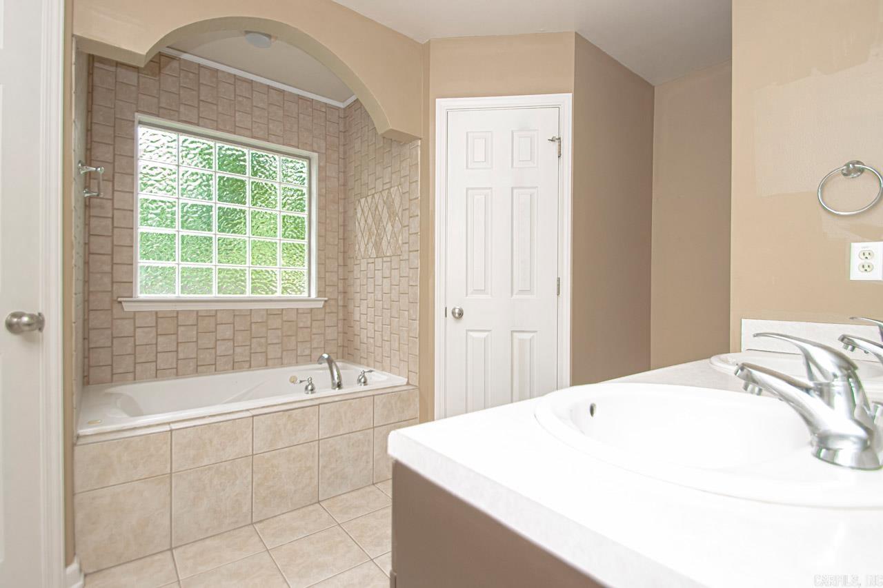 SAINT JOSEPHS GLEN - Residential