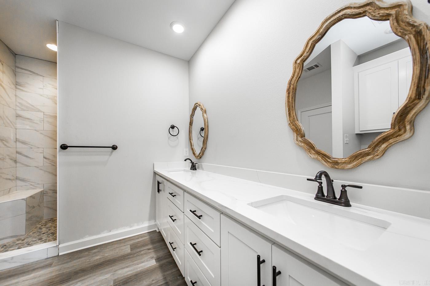 Villa Vista - Residential