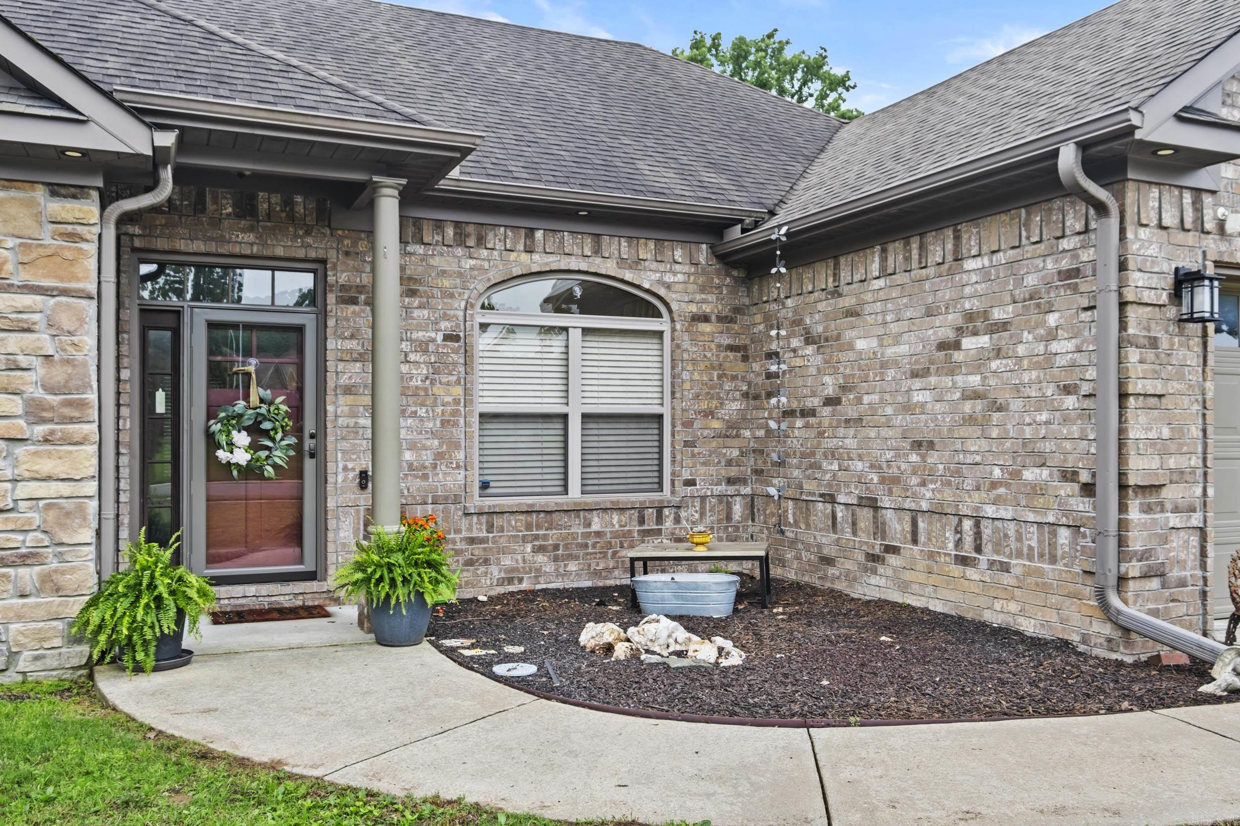 FOREST OAKS - Residential