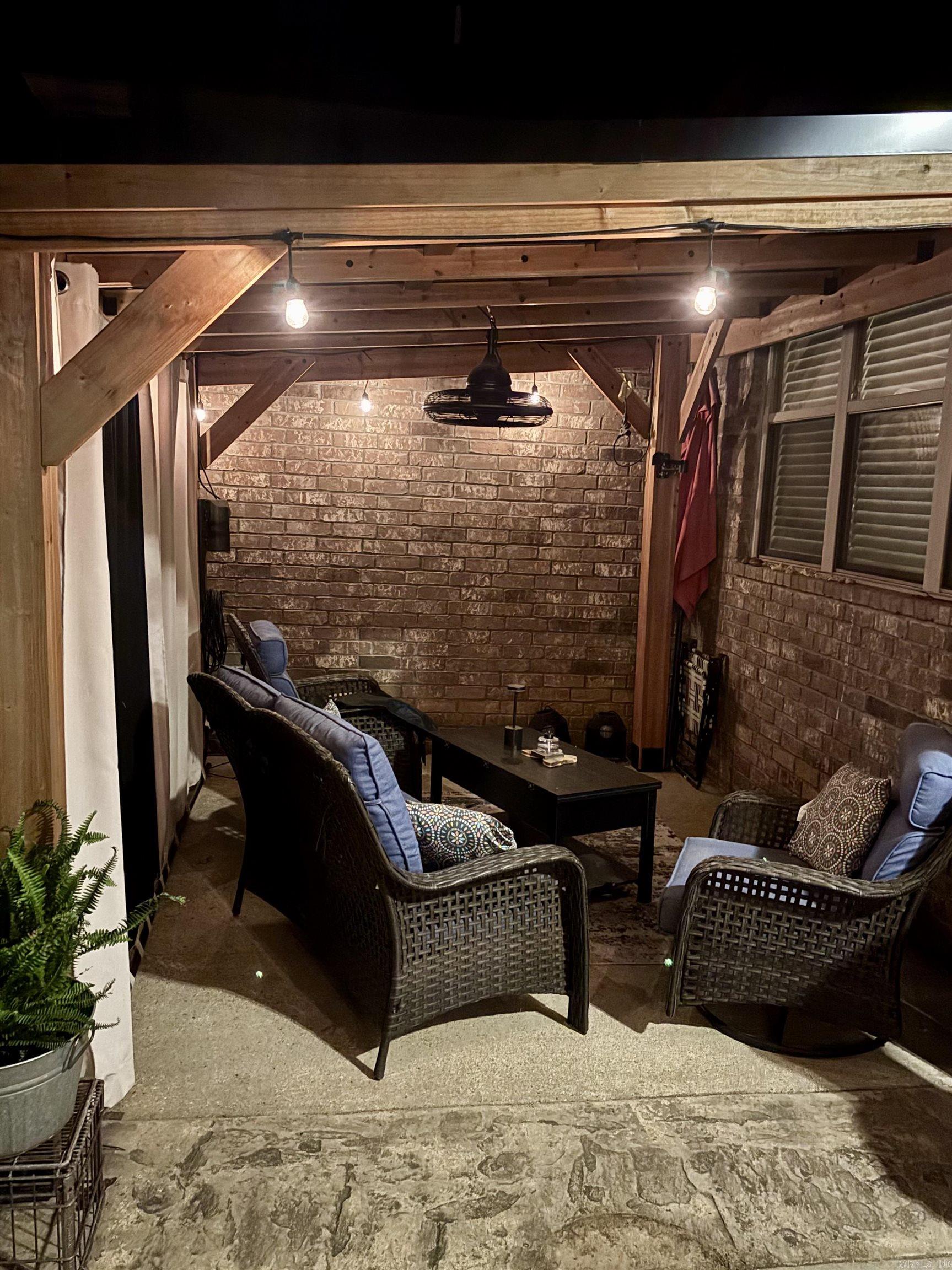 FOREST OAKS - Residential