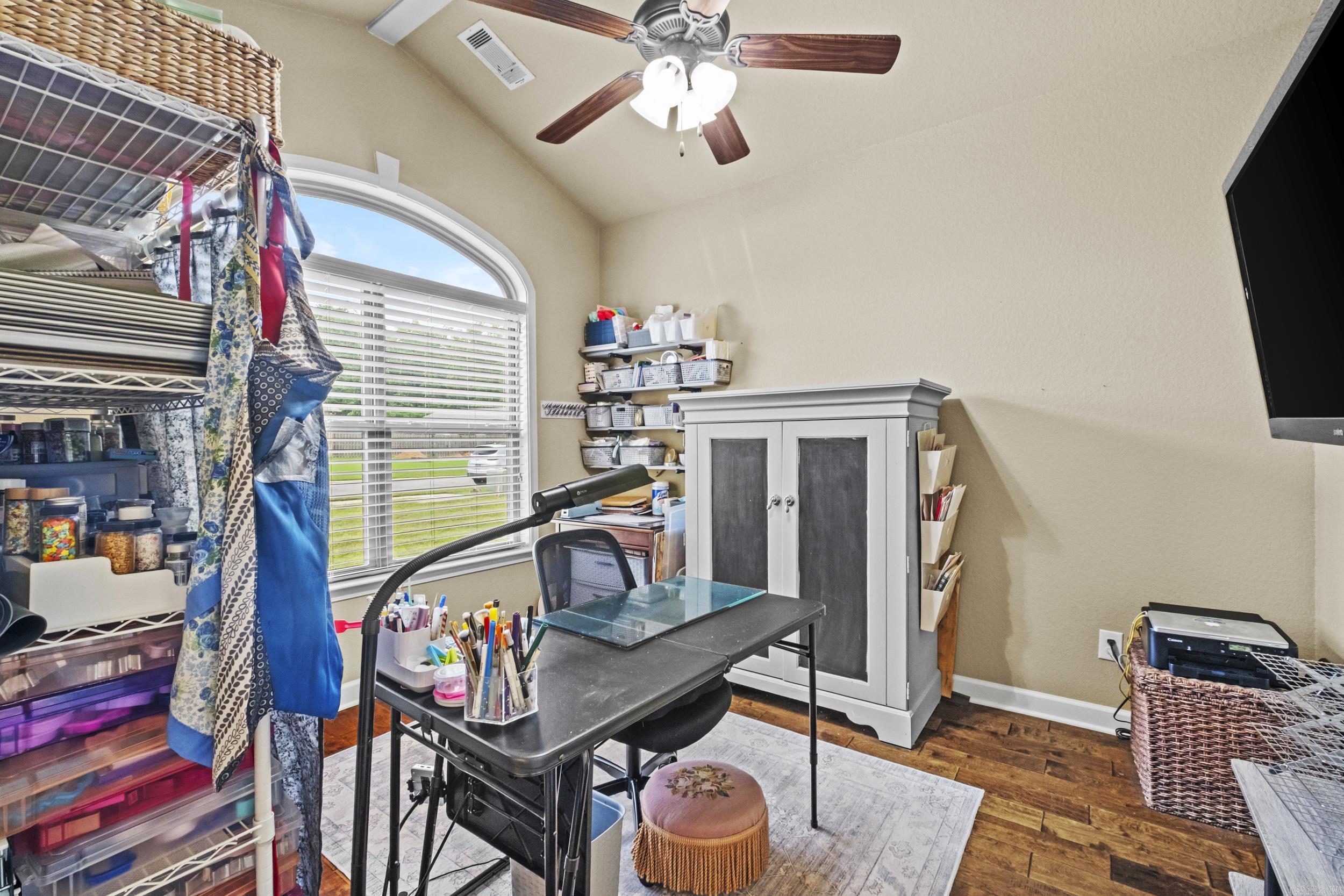 FOREST OAKS - Residential