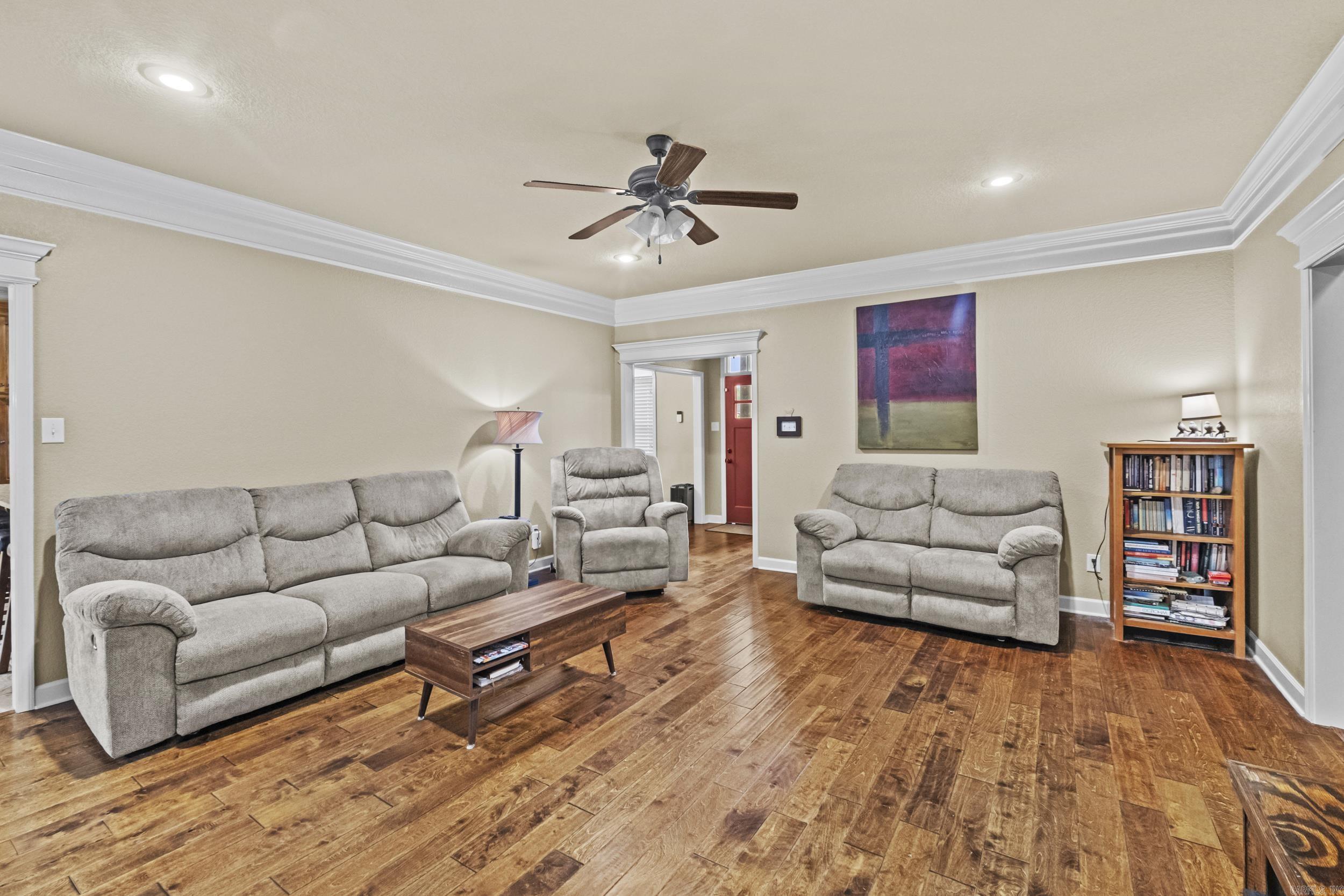 FOREST OAKS - Residential