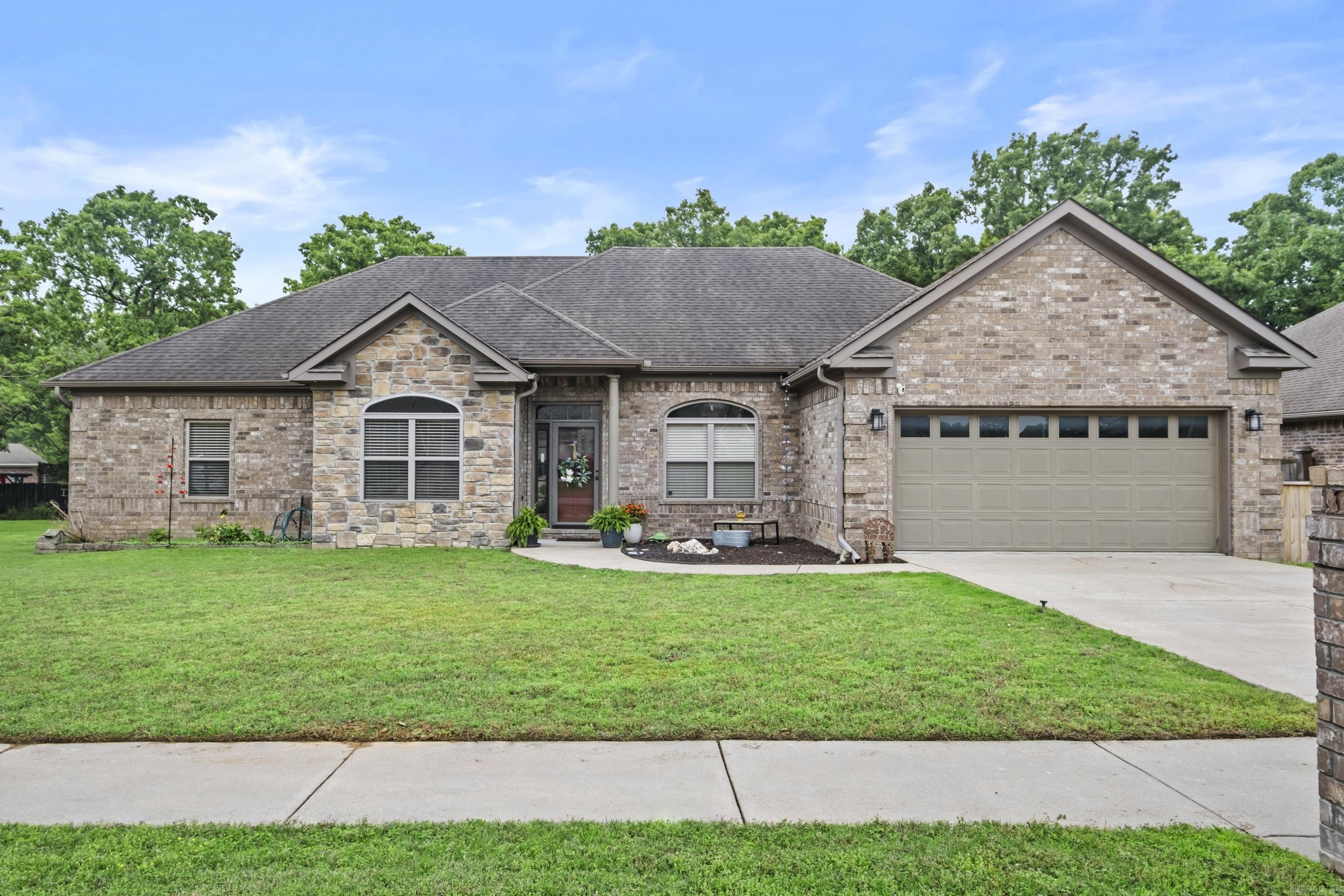 FOREST OAKS - Residential