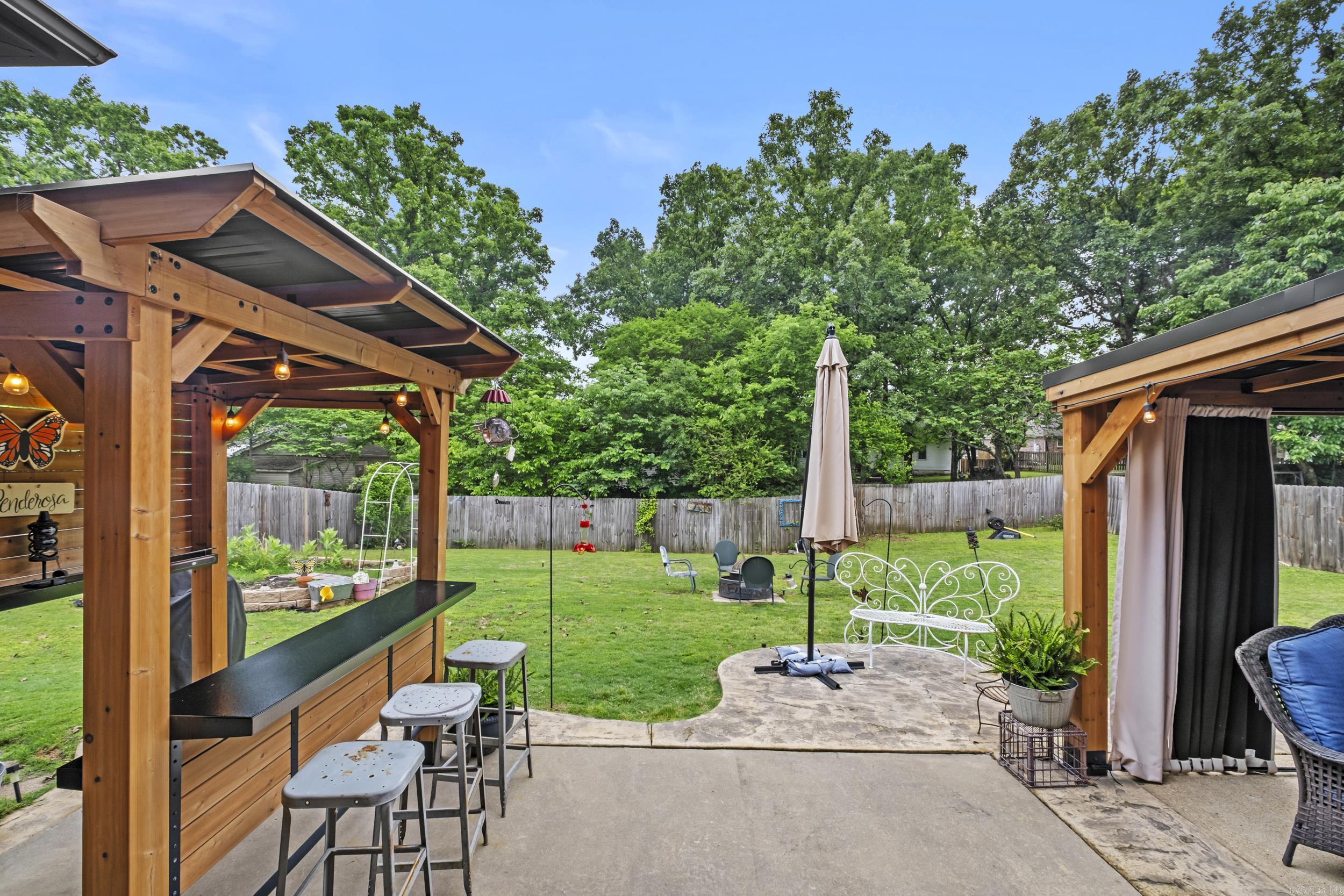 FOREST OAKS - Residential