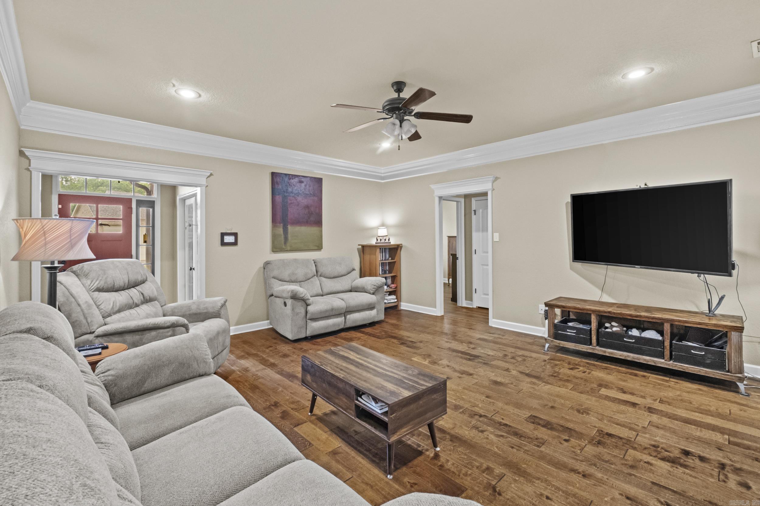 FOREST OAKS - Residential