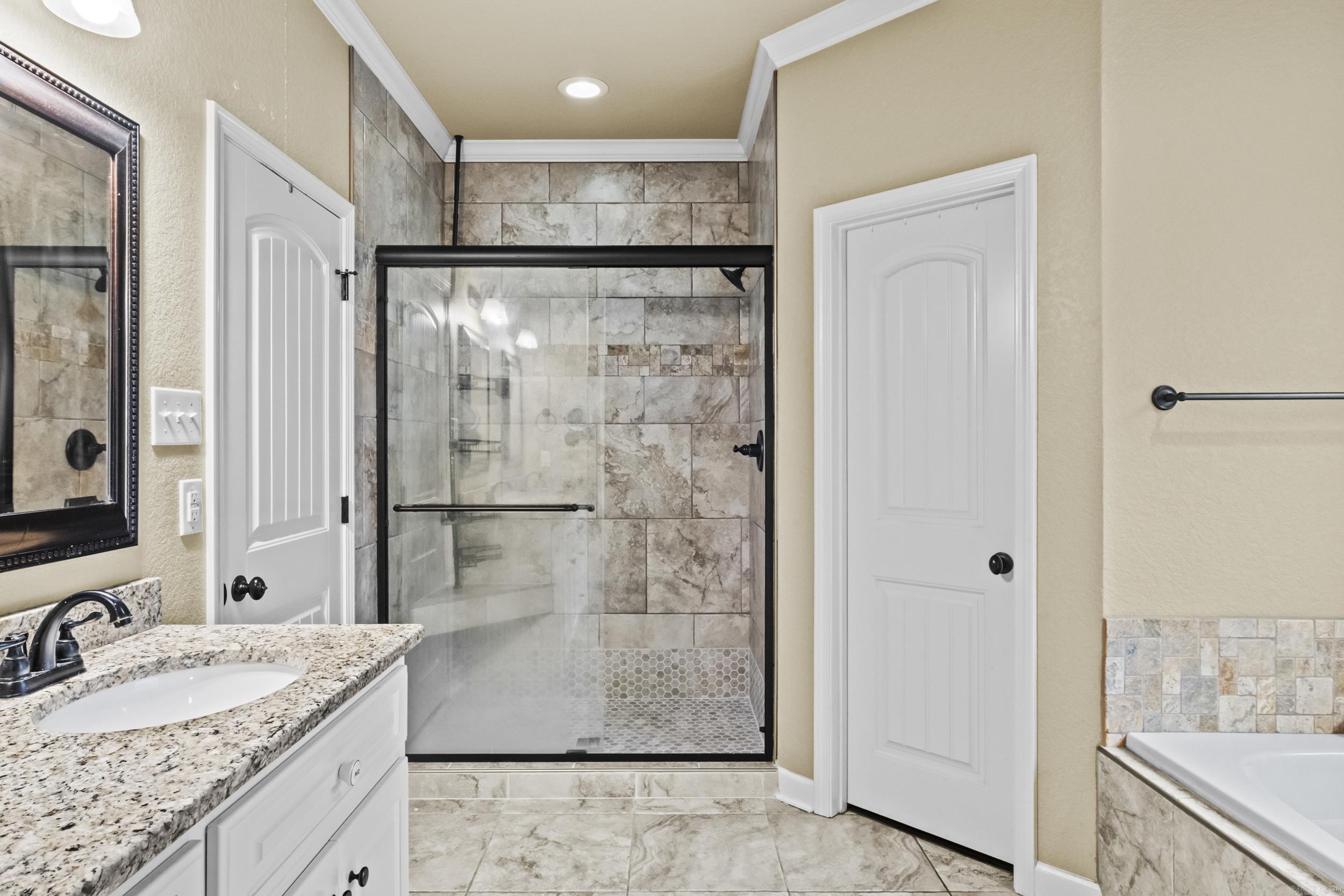 FOREST OAKS - Residential