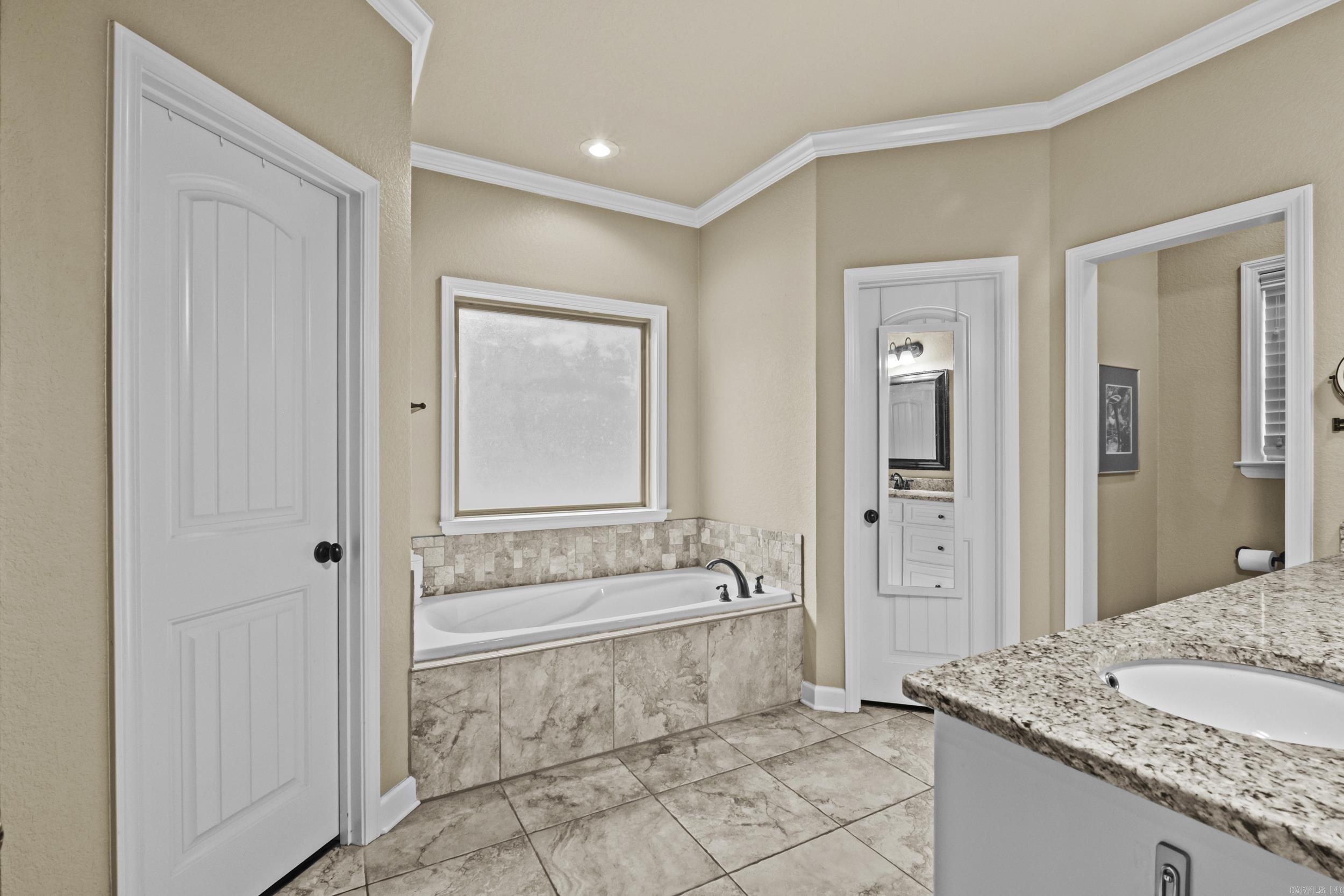 FOREST OAKS - Residential