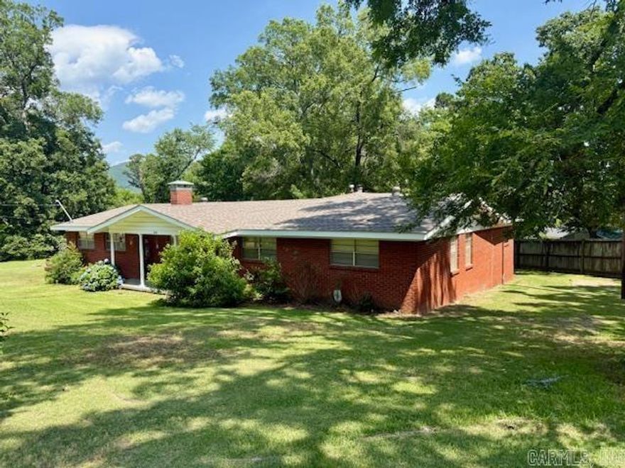 Brick 3 bed 2 bath home in Lake Hamilton School District on about 1/2 an acre.  Beautiful grassy yard with hydrangeas and other flowering plants.  Partially fenced. Has a roomy living room and separate dining room area. Large kitchen. Inside needs some updating. Seller is motivated.
