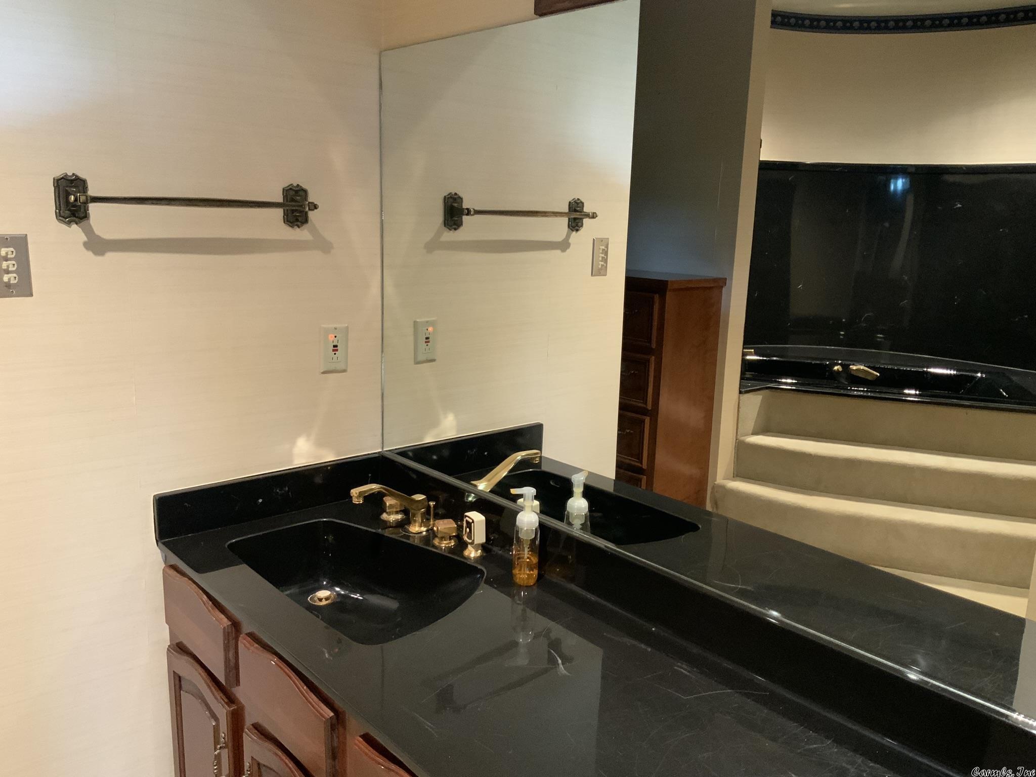 RIVERVIEW POINT - Residential