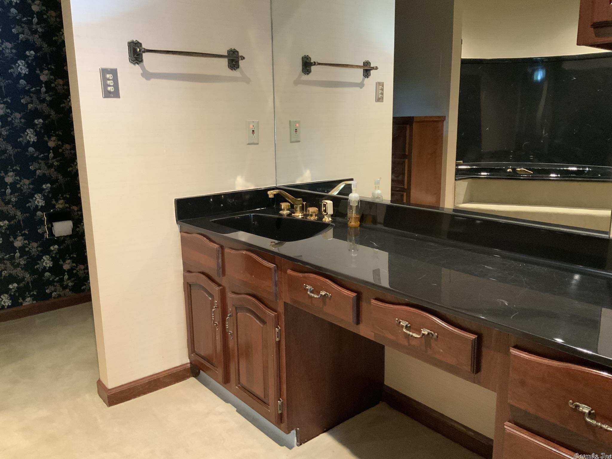 RIVERVIEW POINT - Residential