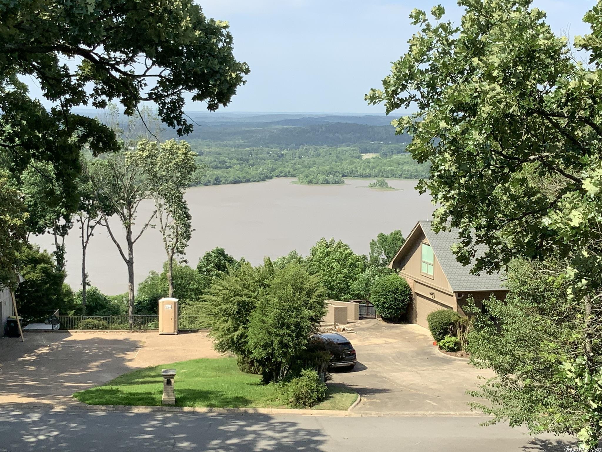 RIVERVIEW POINT - Residential