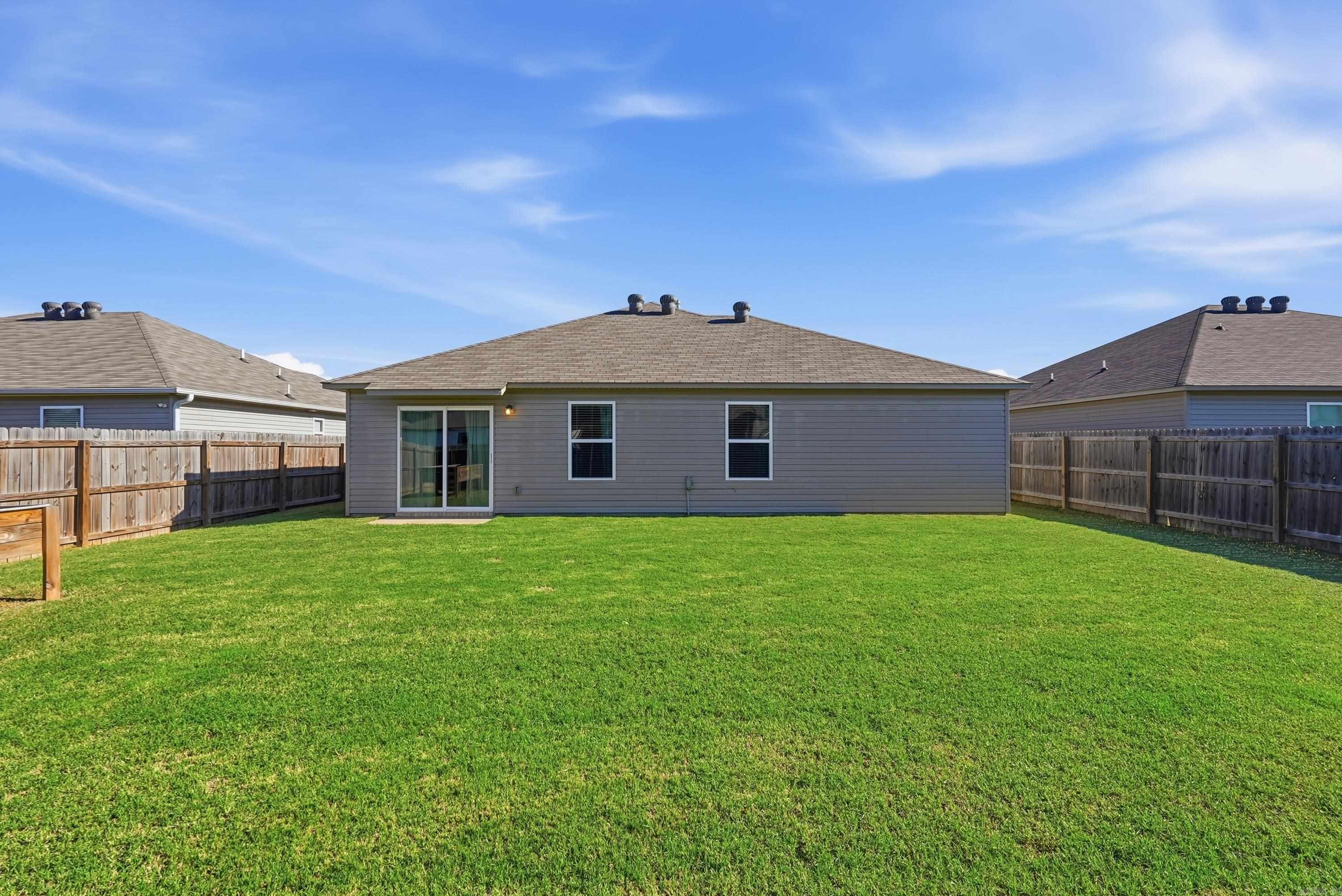 COUNTRY CLUB OF ARK THE - Residential