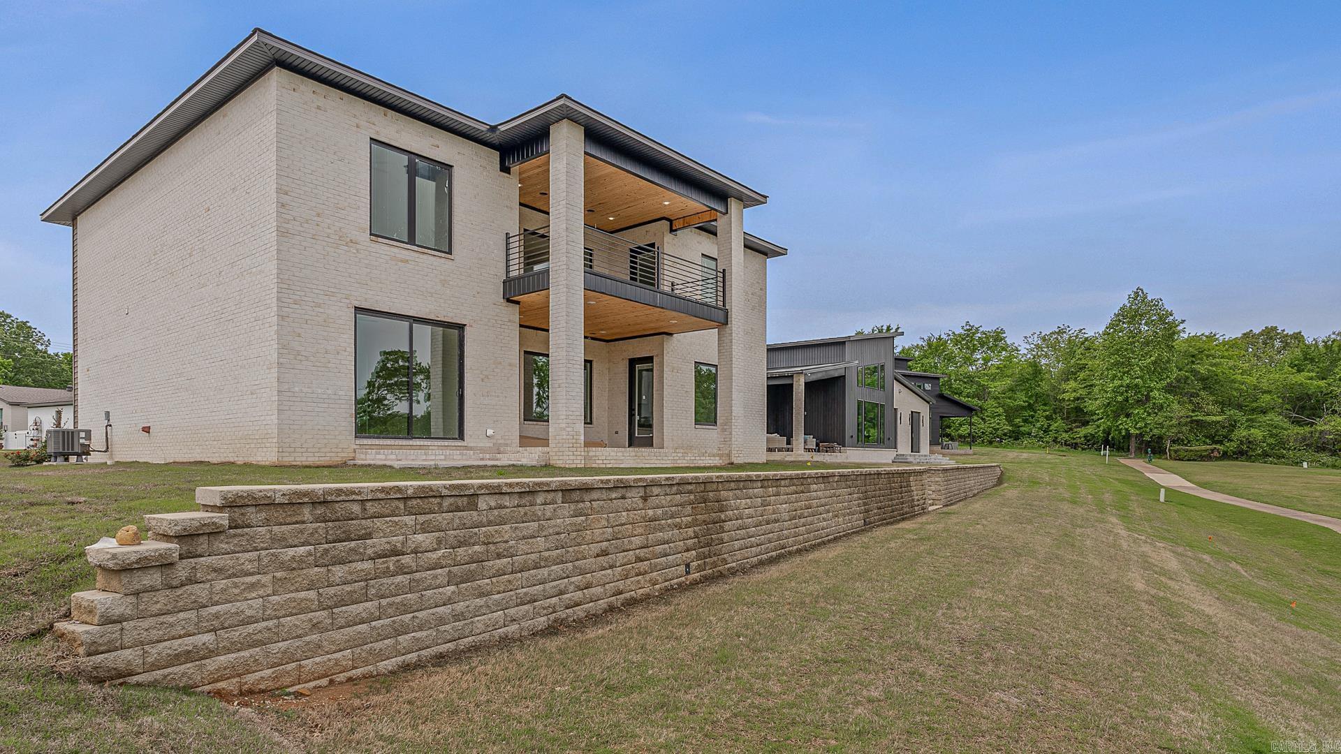 Ridge Point - Residential