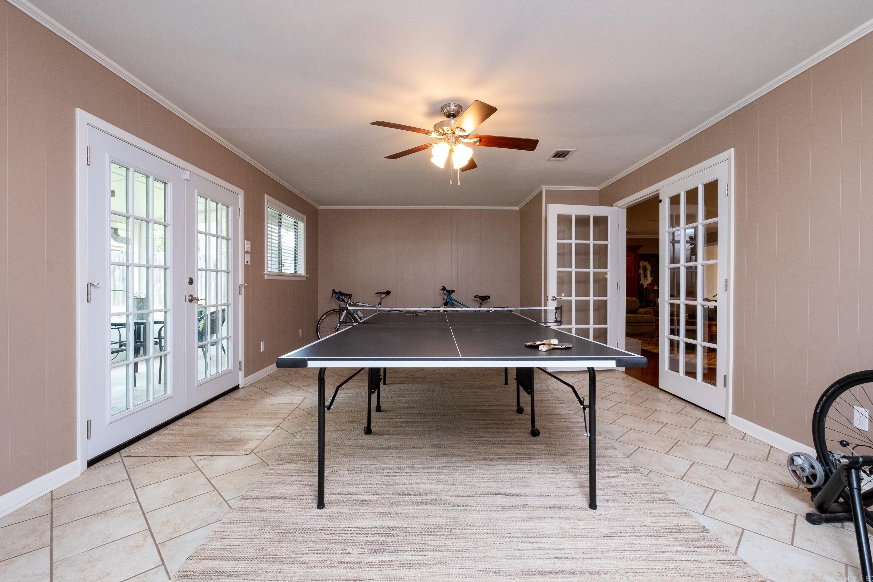 RIDGECREST MANOR - Residential