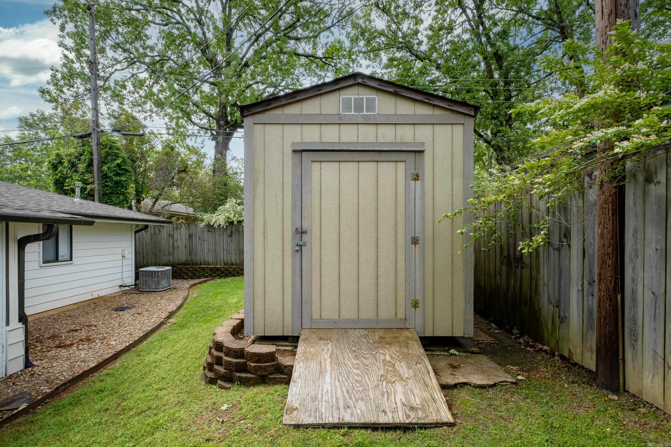 RIDGECREST MANOR - Residential