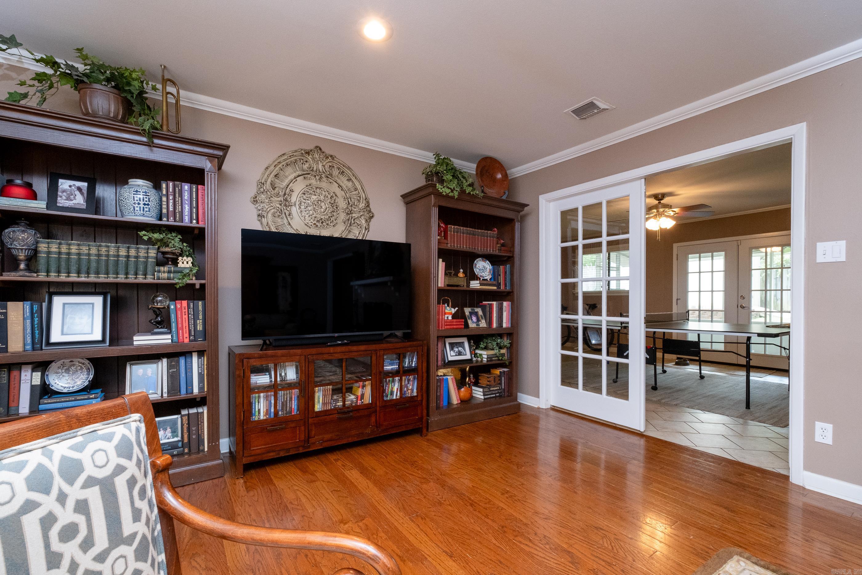 RIDGECREST MANOR - Residential