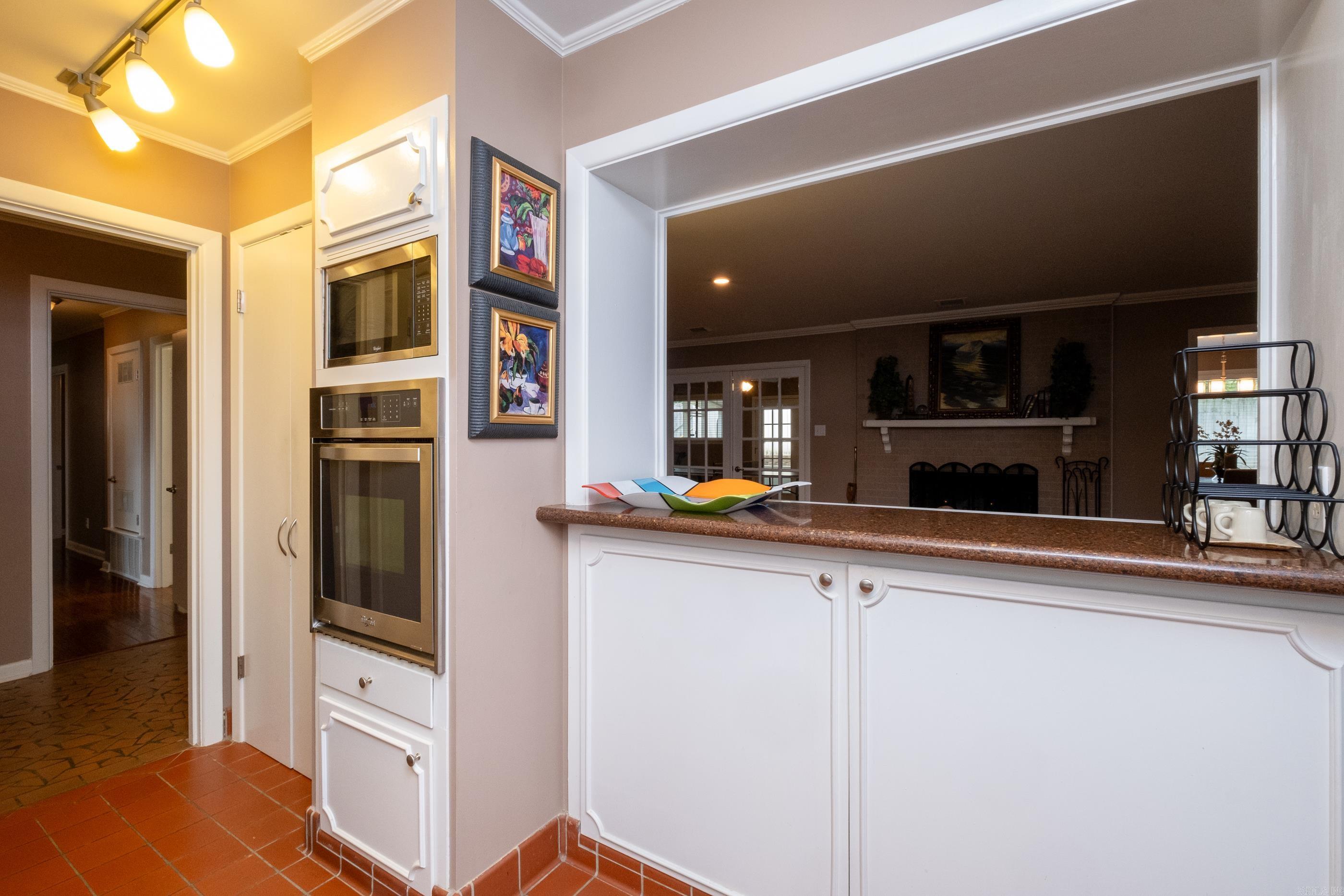 RIDGECREST MANOR - Residential