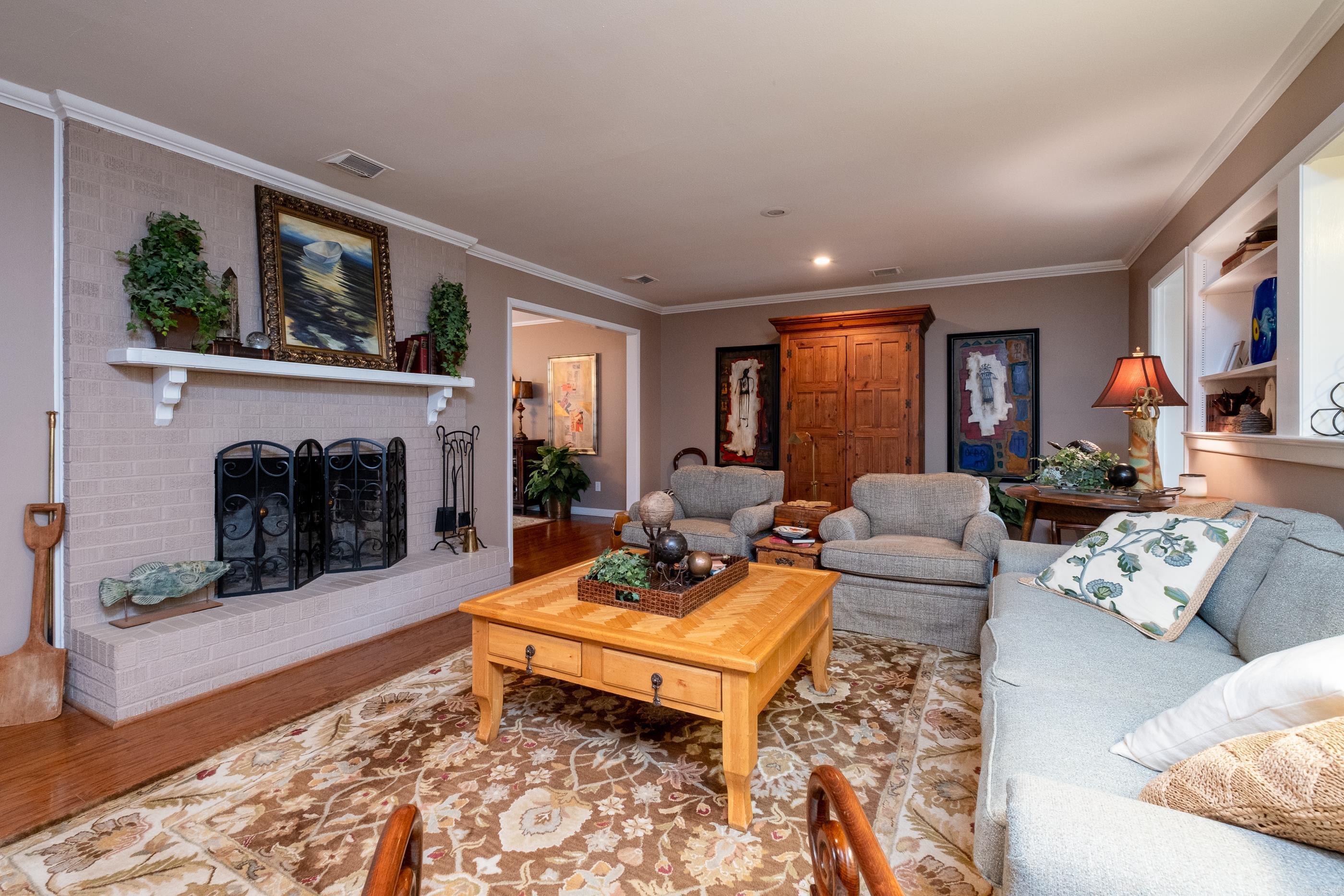 RIDGECREST MANOR - Residential