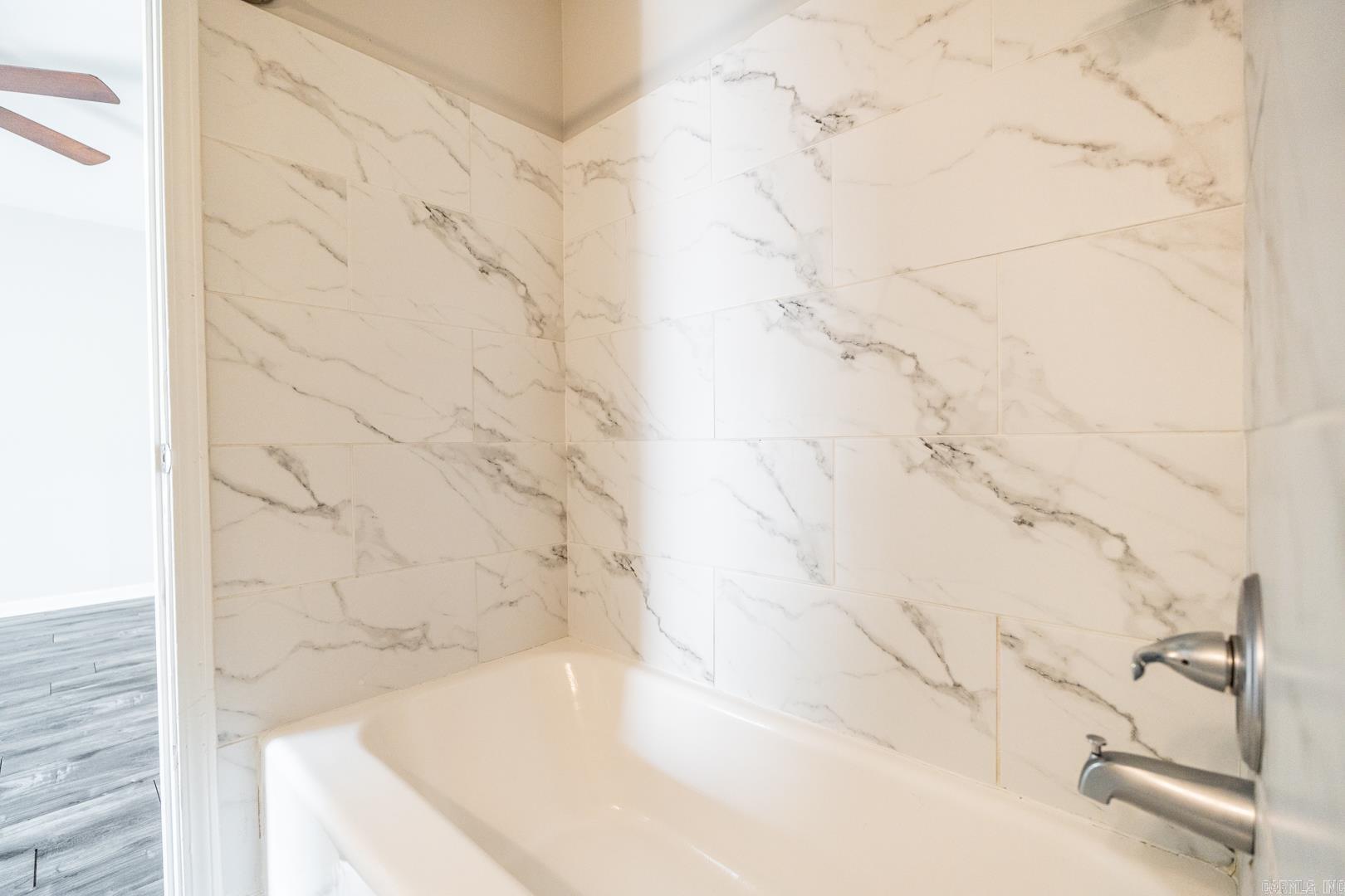 WINDSOR GARDENS CONDOMINIUMS - Residential