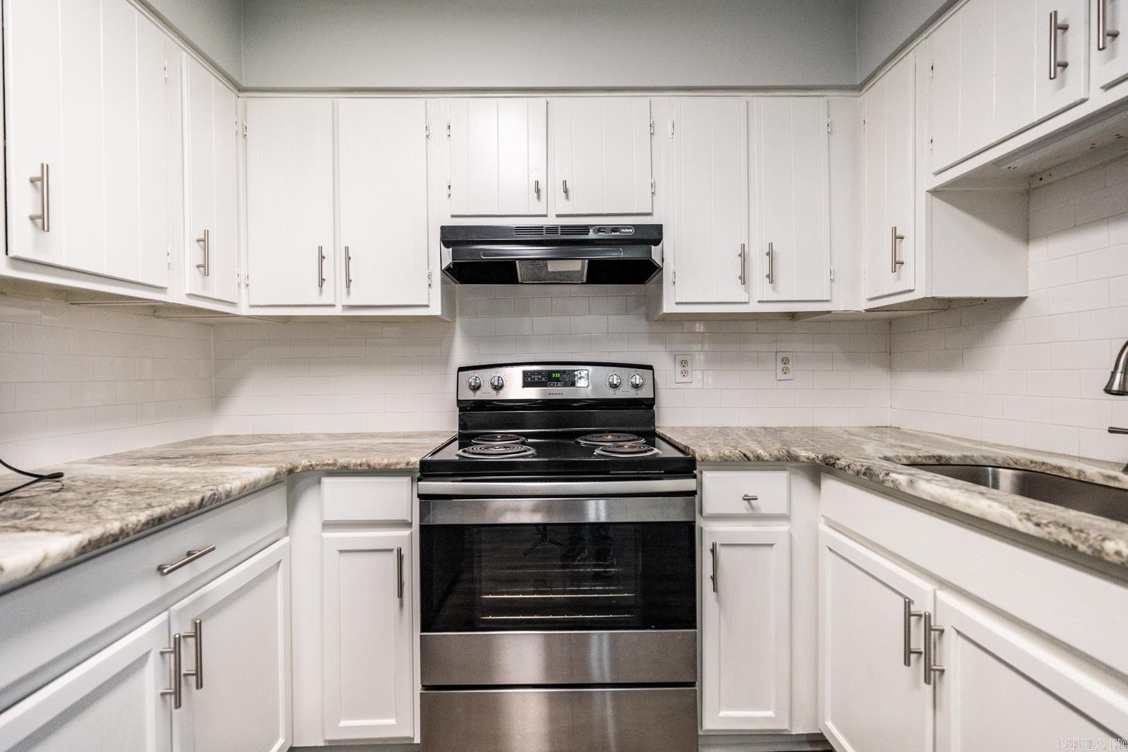 WINDSOR GARDENS CONDOMINIUMS - Residential