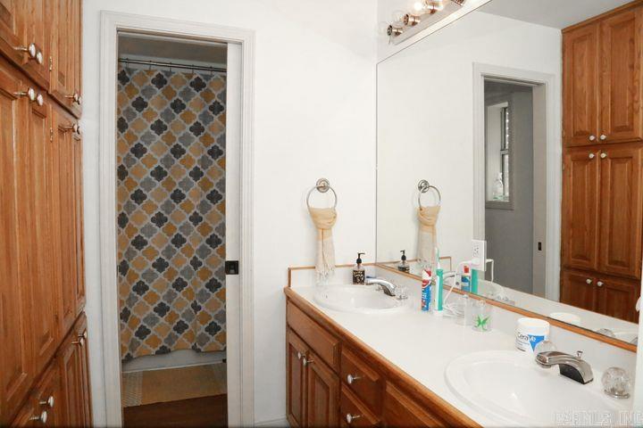 THE HIGHLANDS - Residential