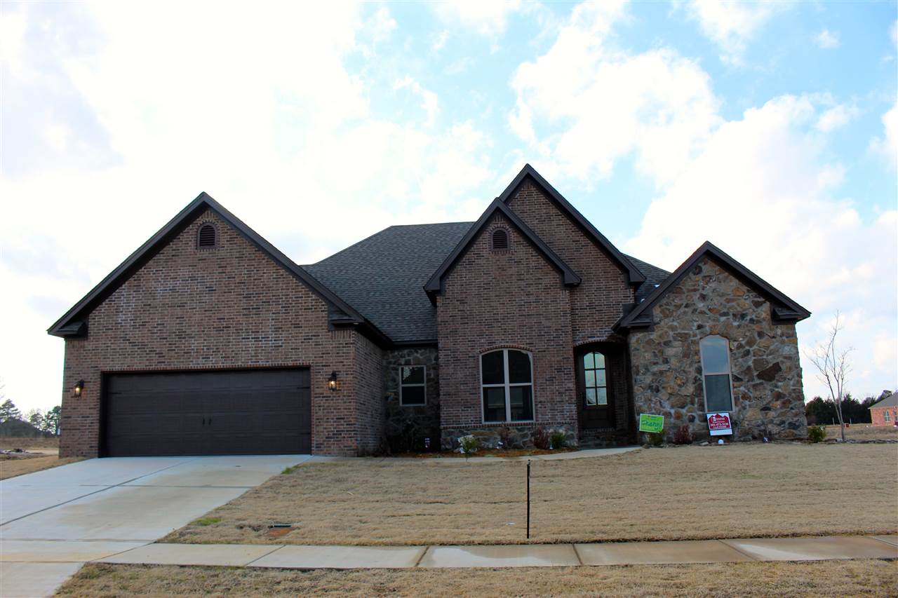 Salem Woods - Residential