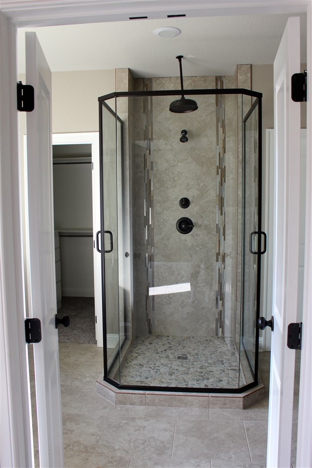 Salem Woods - Residential