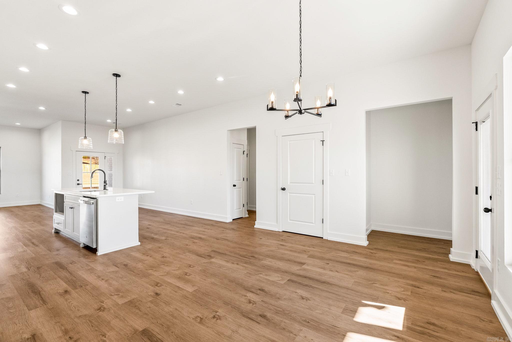 RIDGE VIEW - Residential