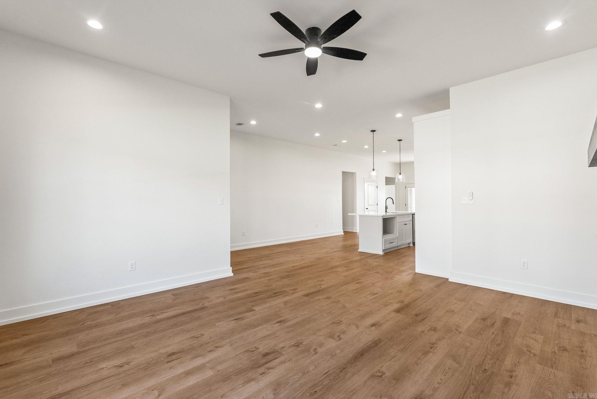 RIDGE VIEW - Residential