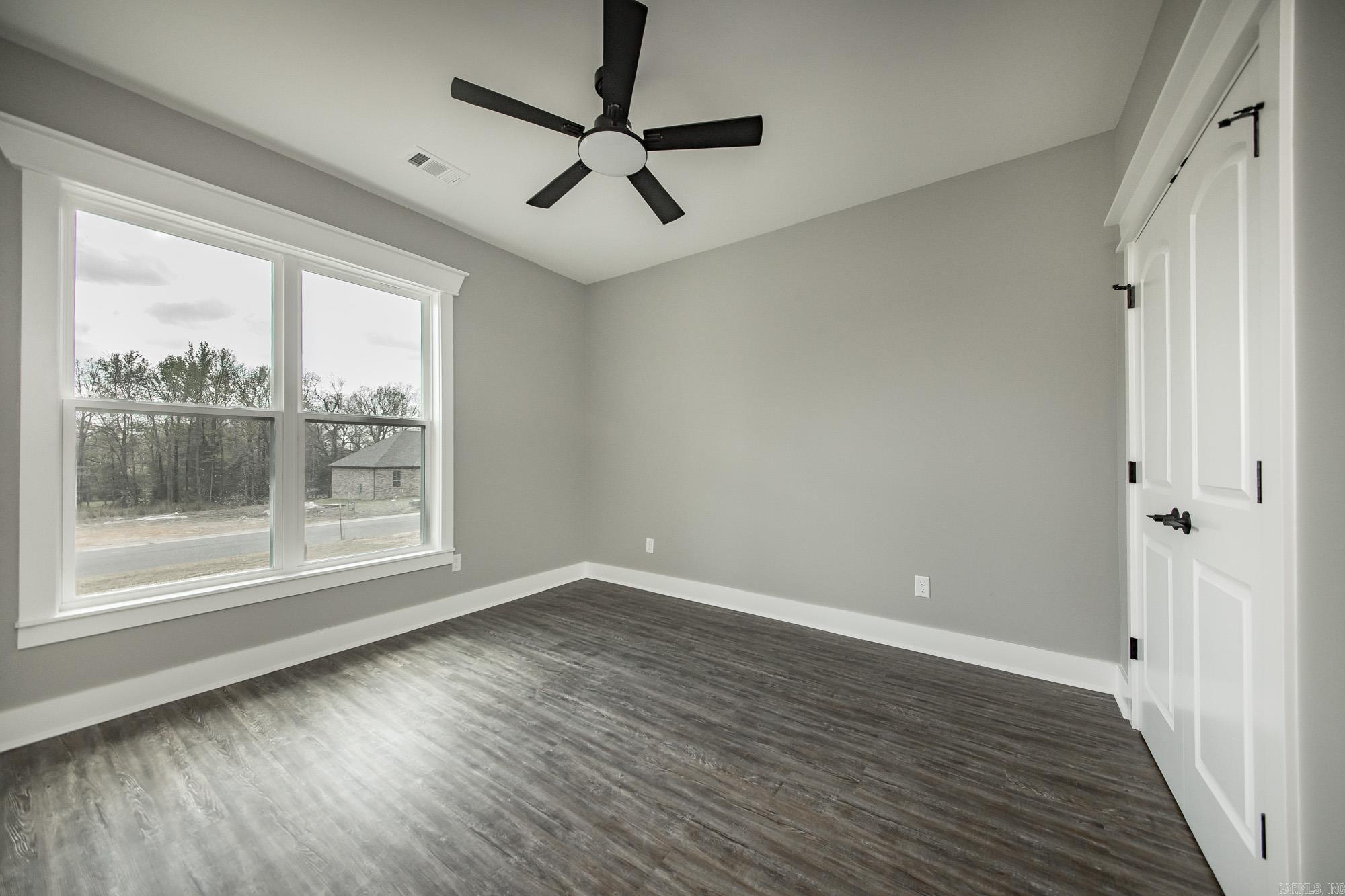 HIDDEN VALLEY ESTATES - Residential