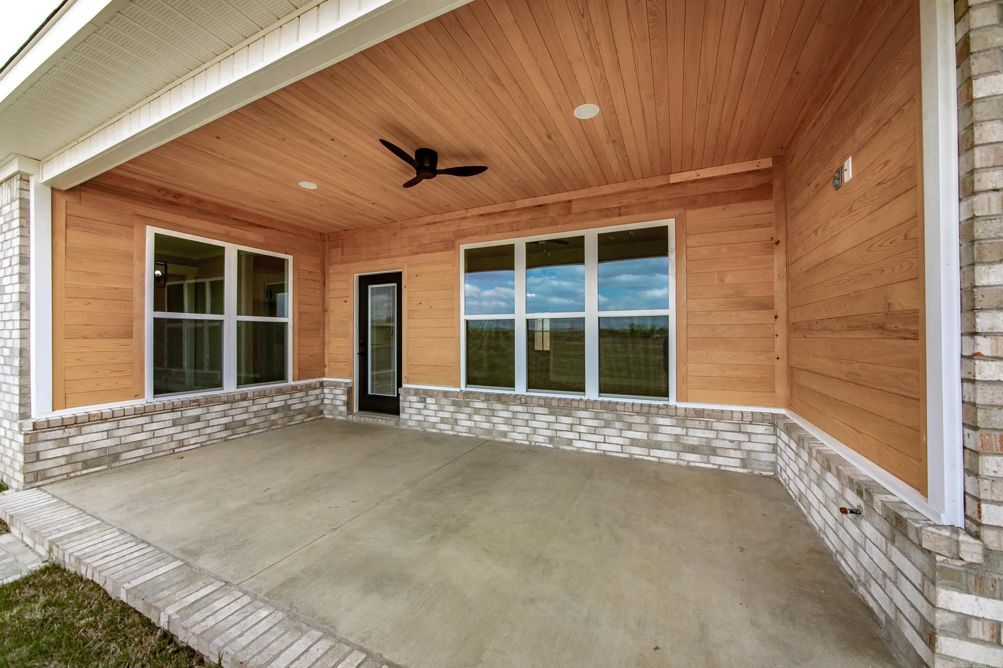 HIDDEN VALLEY ESTATES - Residential