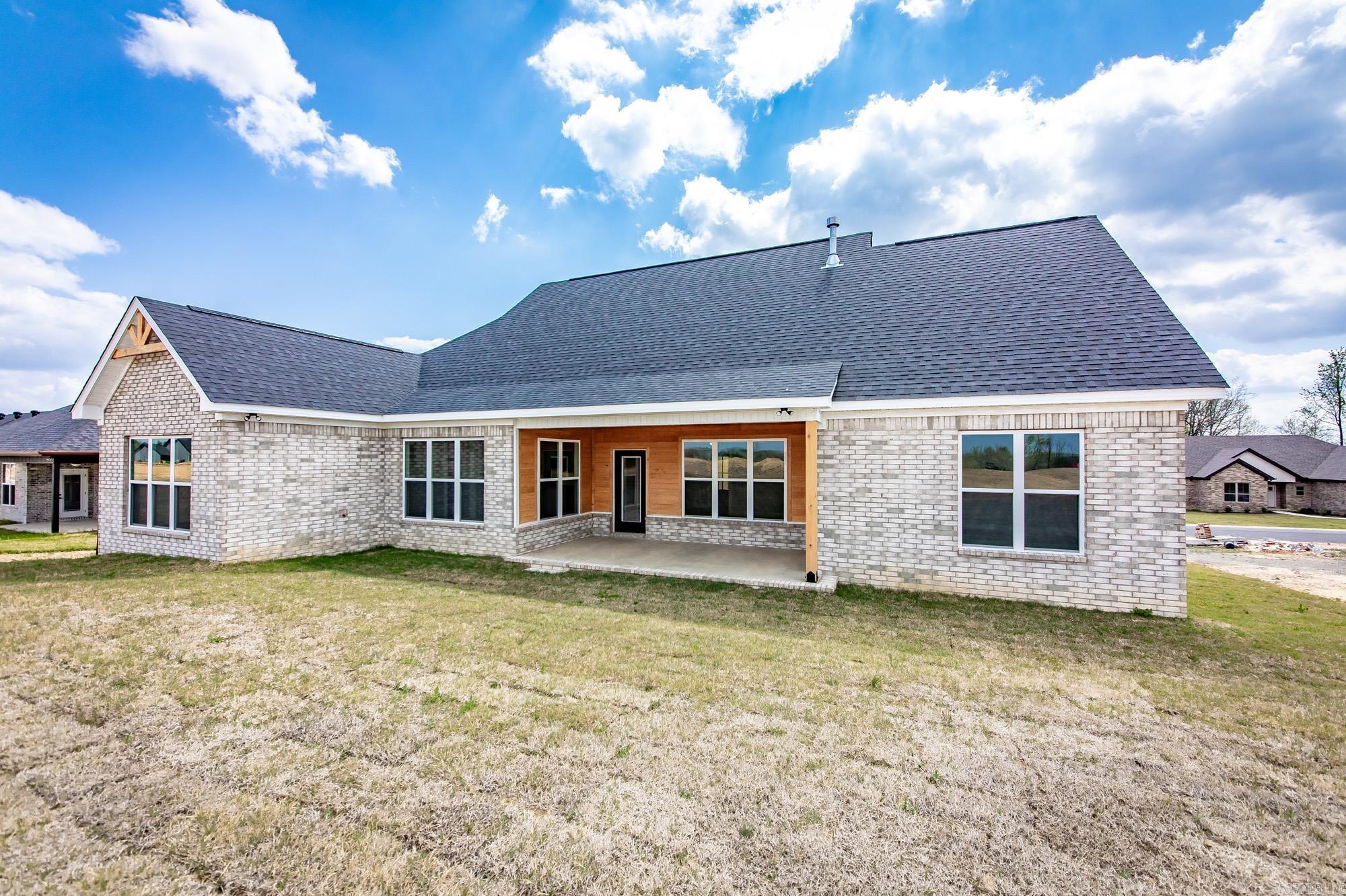 HIDDEN VALLEY ESTATES - Residential