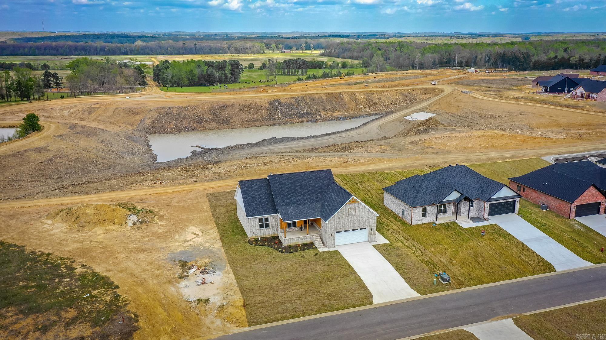 HIDDEN VALLEY ESTATES - Residential