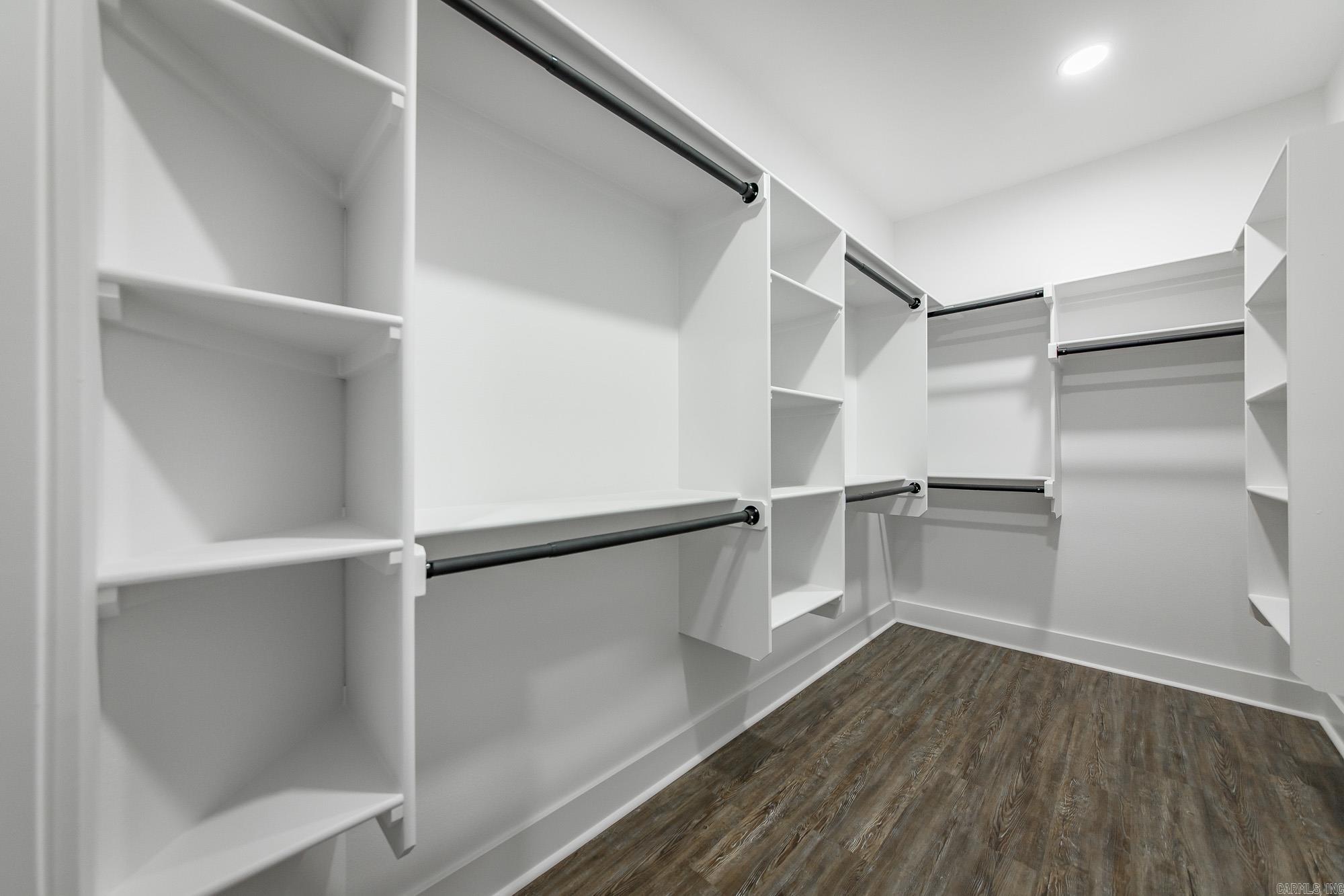 HIDDEN VALLEY ESTATES - Residential