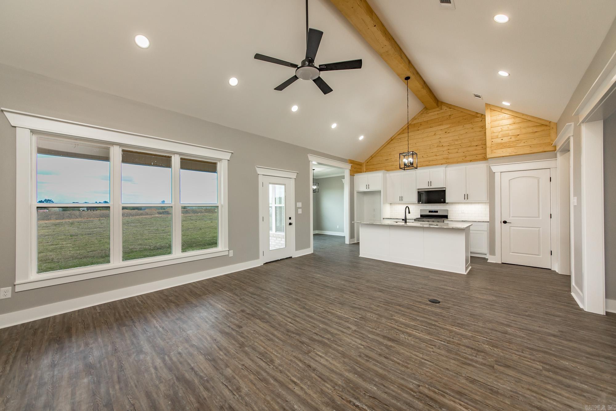 HIDDEN VALLEY ESTATES - Residential